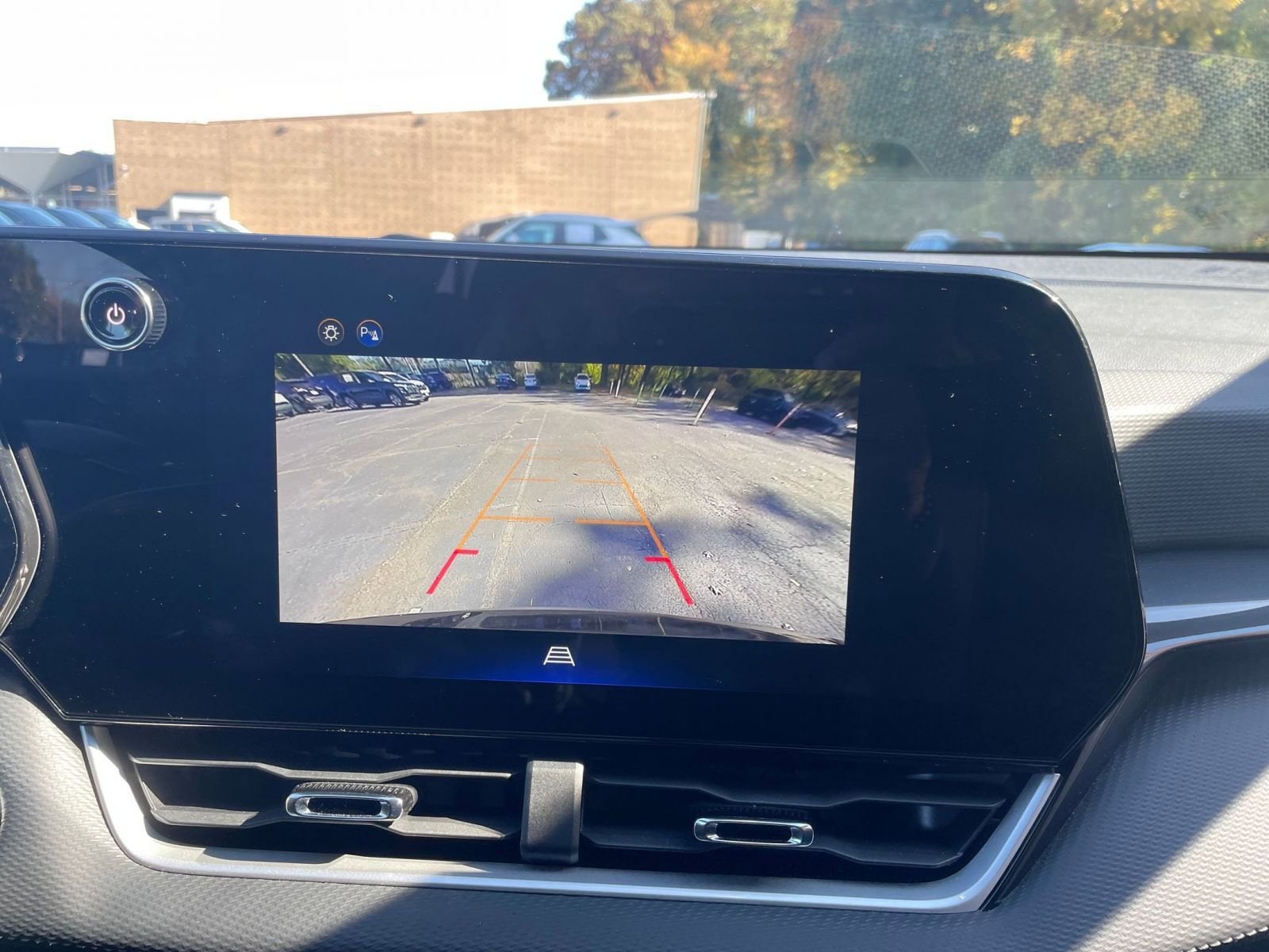 Thumbnail: 2025 Chevrolet Equinox - 17