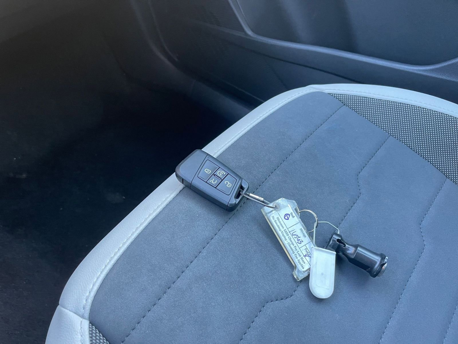 Thumbnail: 2025 Volkswagen Taos - 21