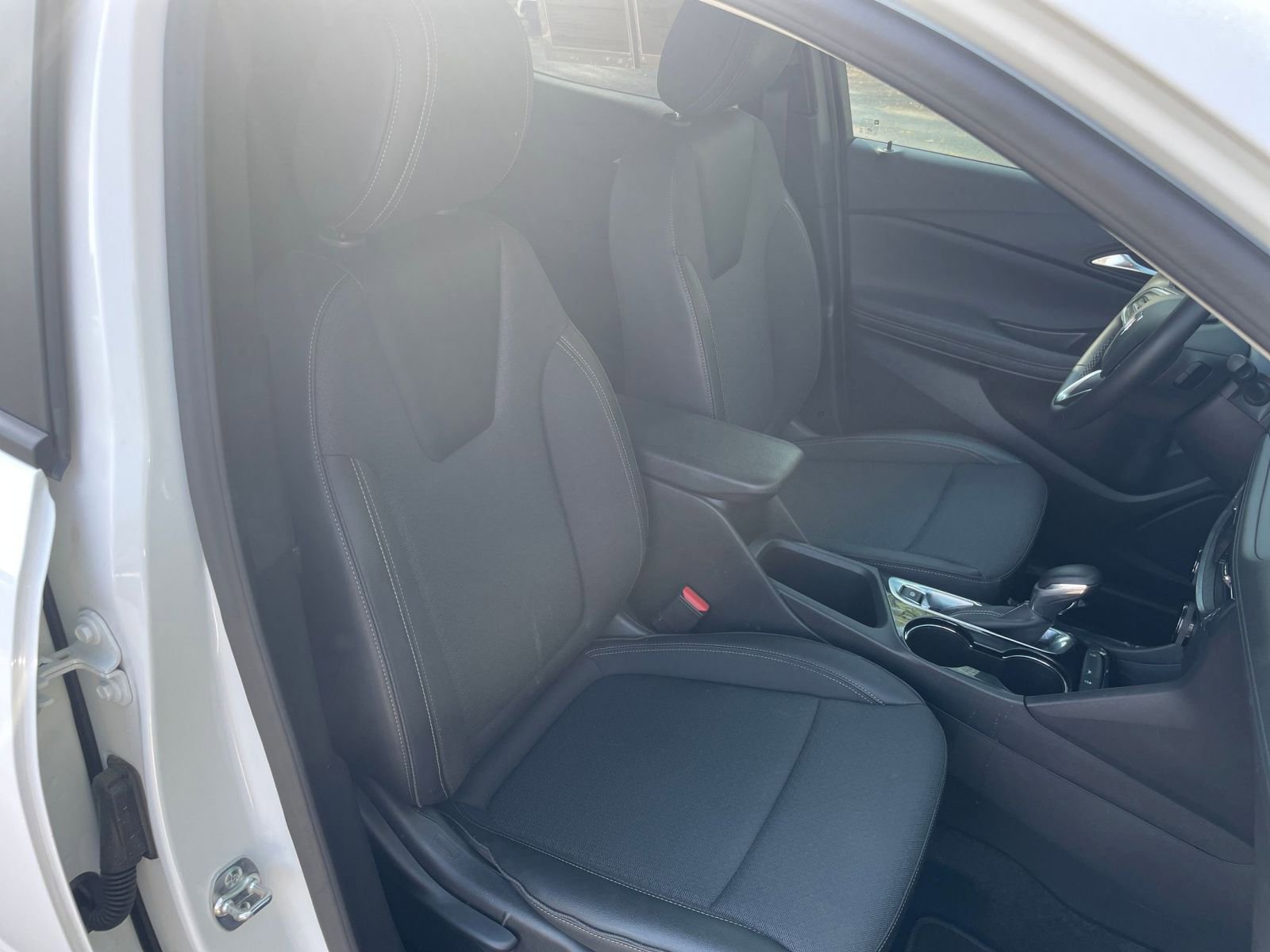 Thumbnail: 2025 Buick Encore GX - 35