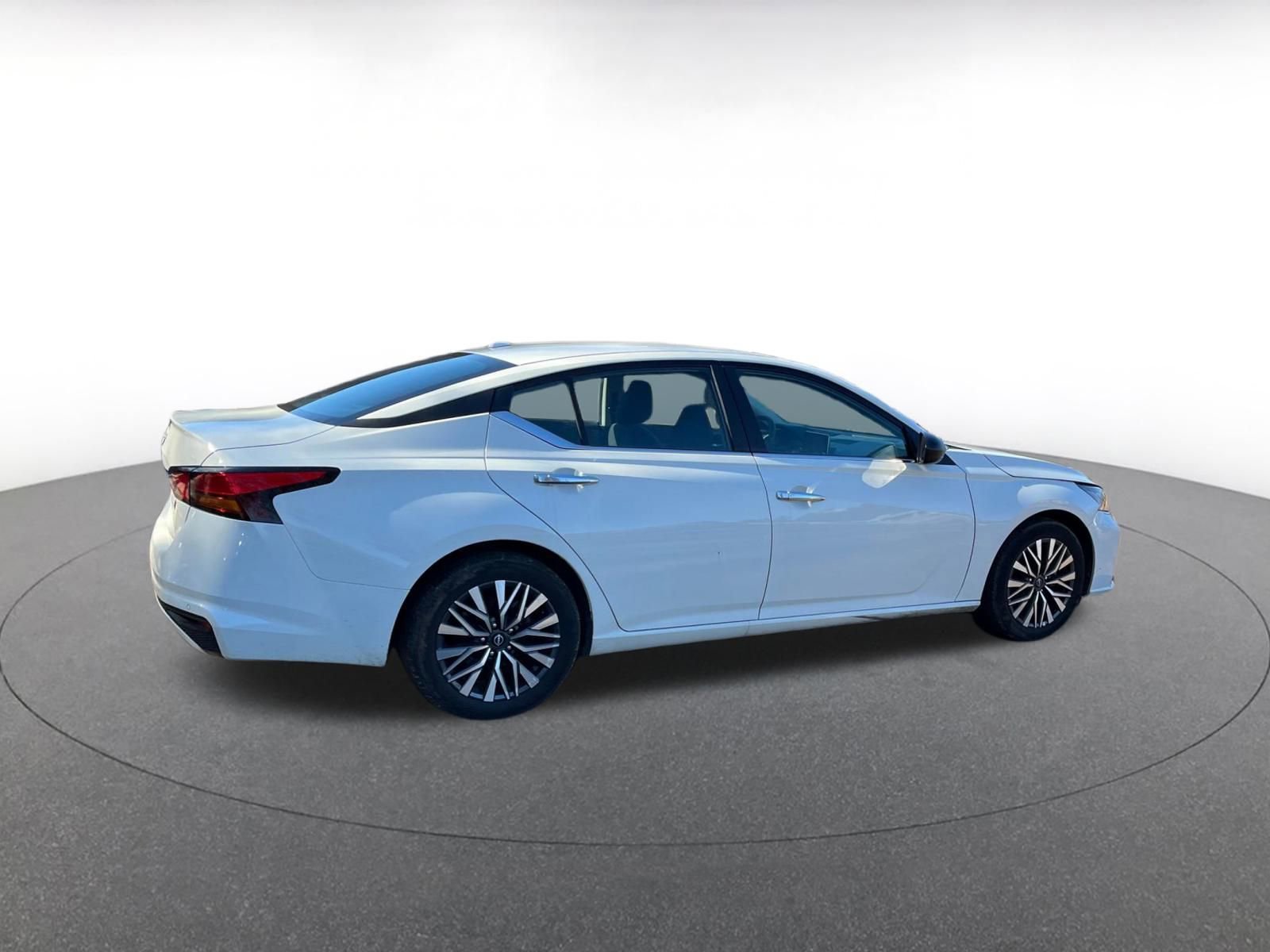 Thumbnail: 2025 Nissan Altima - 17