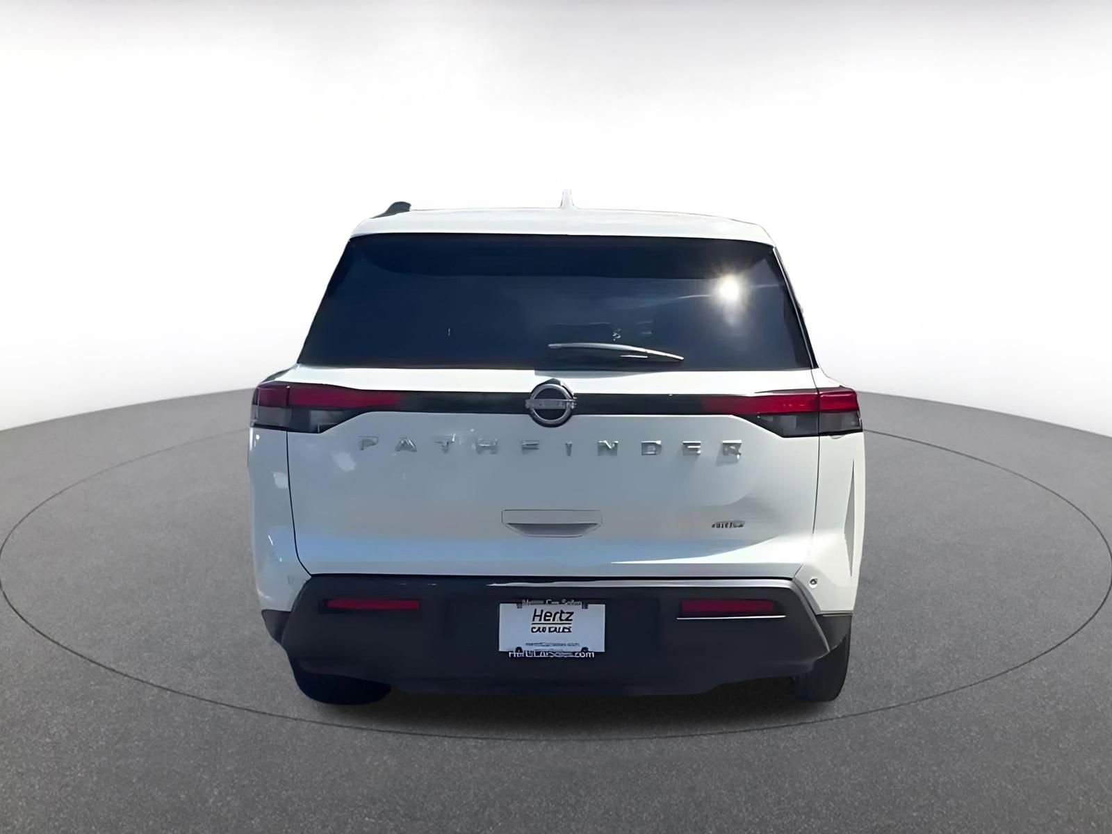 Thumbnail: 2025 Nissan Pathfinder - 12