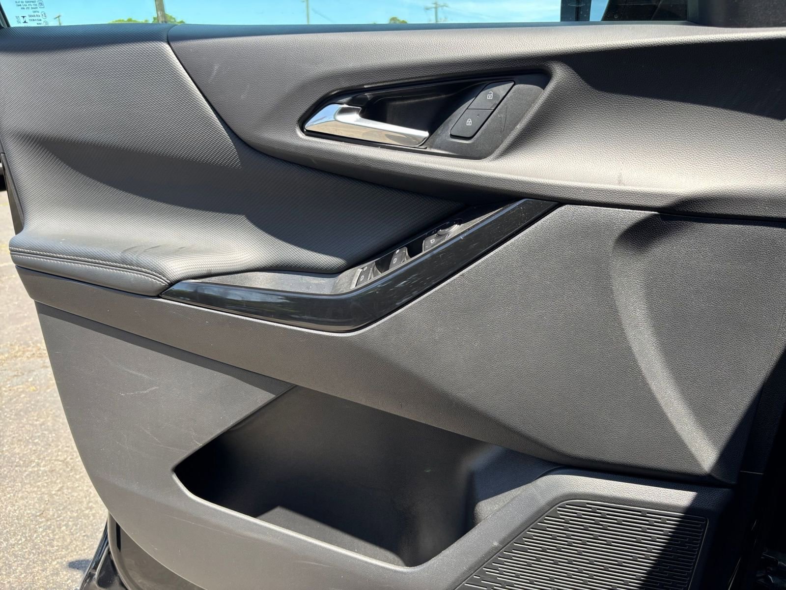 Thumbnail: 2025 Chevrolet Equinox - 18