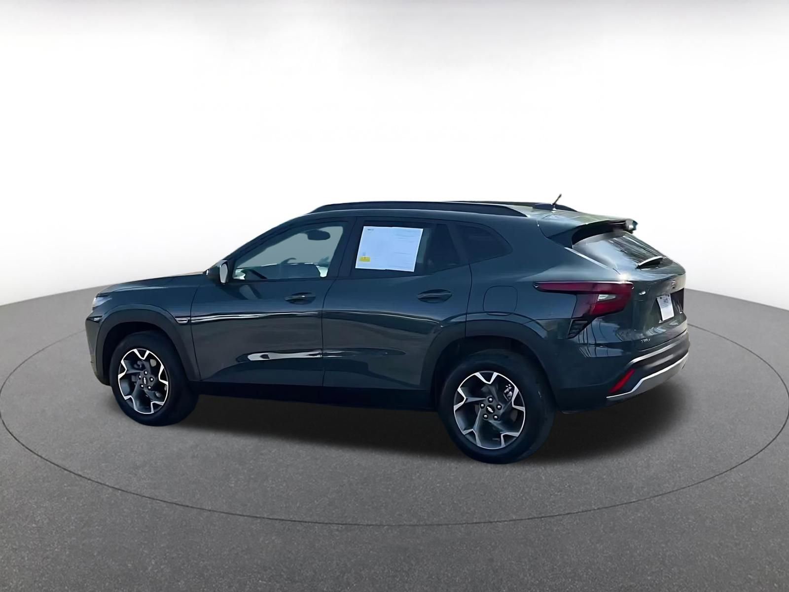 Thumbnail: 2025 Chevrolet Trax - 10