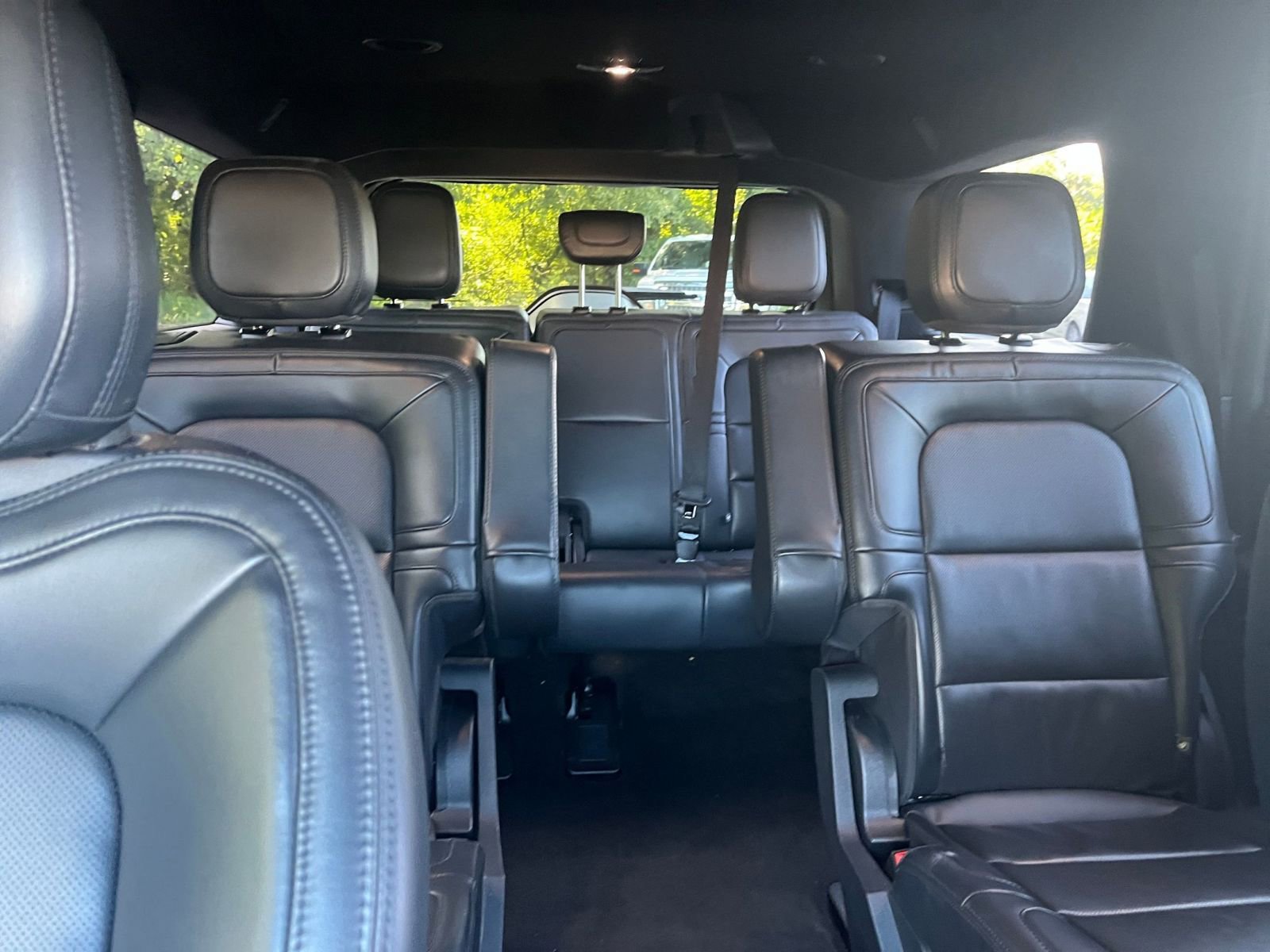 Thumbnail: 2023 Lincoln Navigator - 33