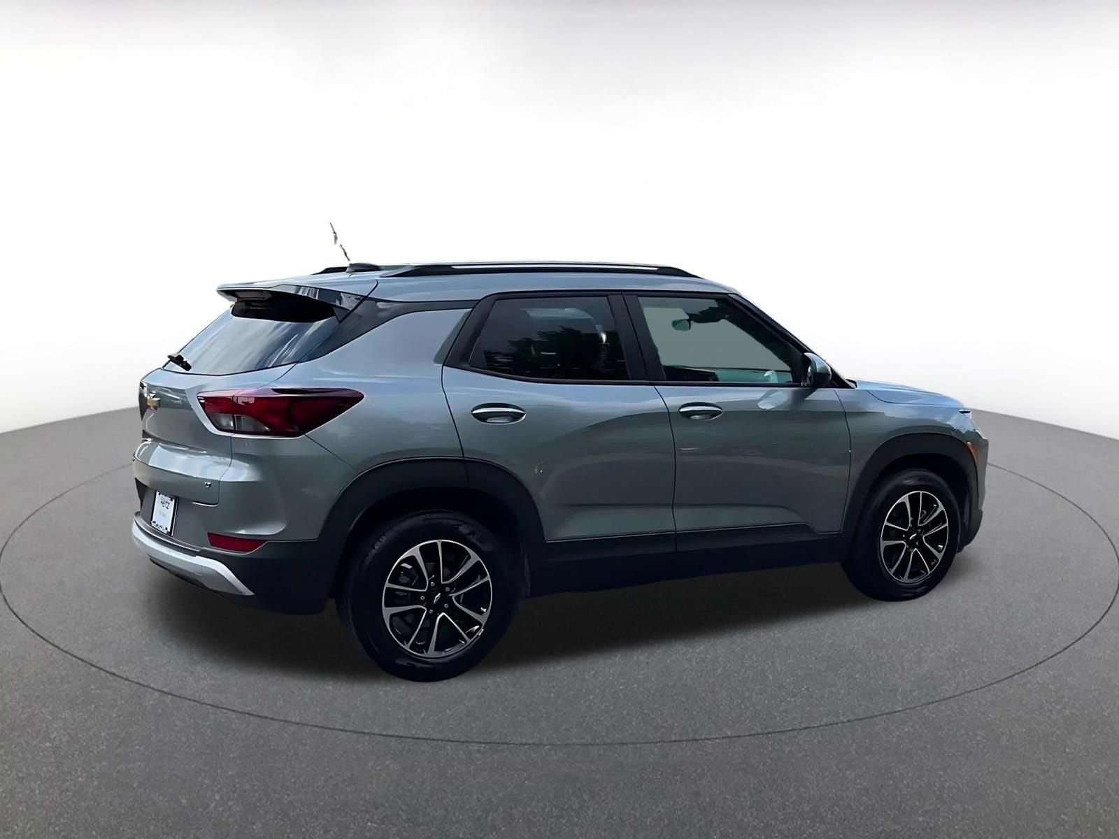 Thumbnail: 2025 Chevrolet TrailBlazer - 14