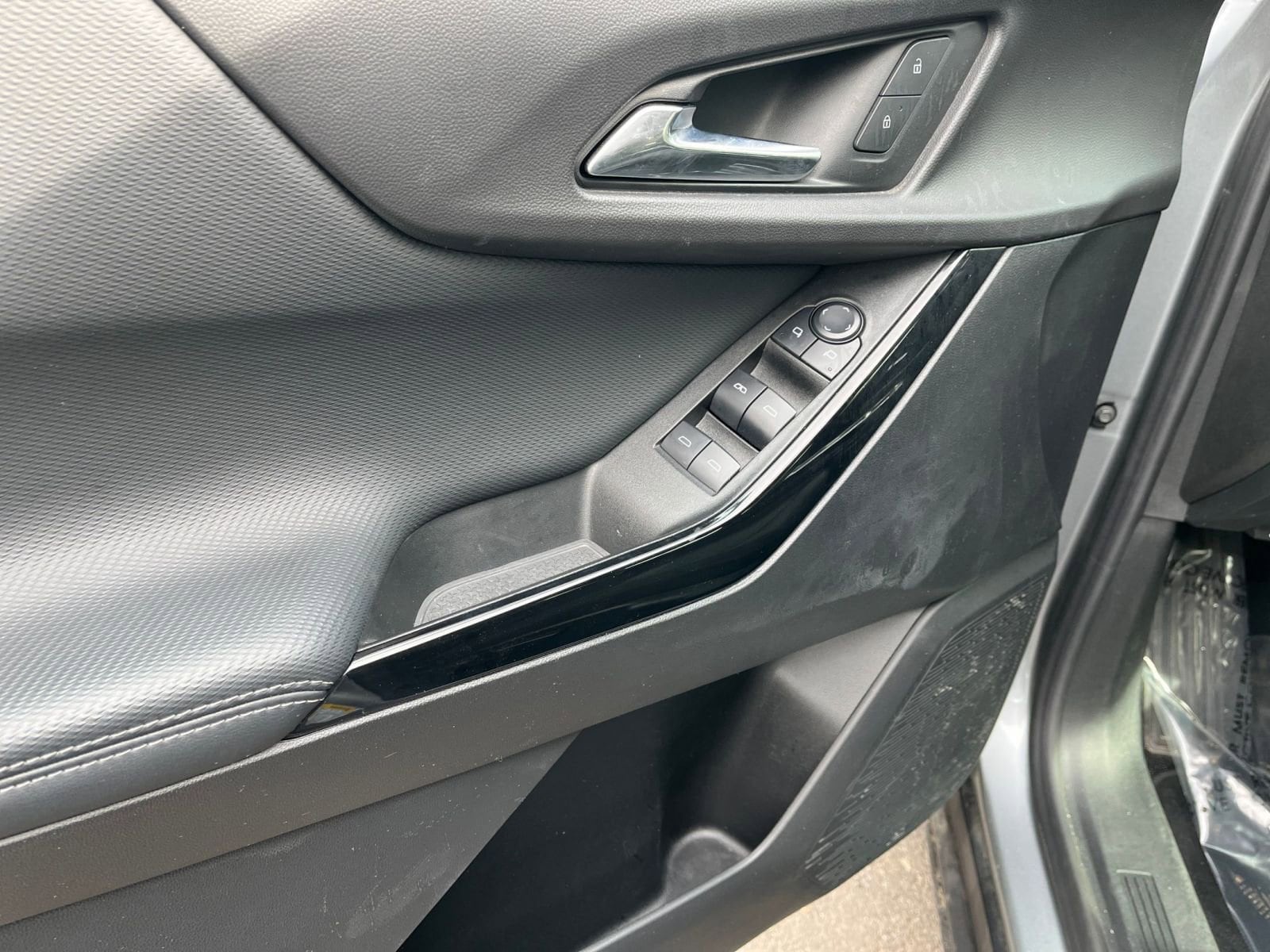 Thumbnail: 2025 Chevrolet Equinox - 18