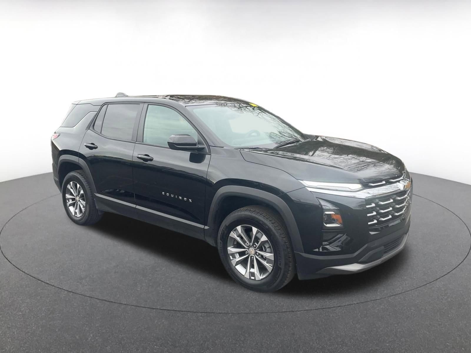 Thumbnail: 2025 Chevrolet Equinox - 1