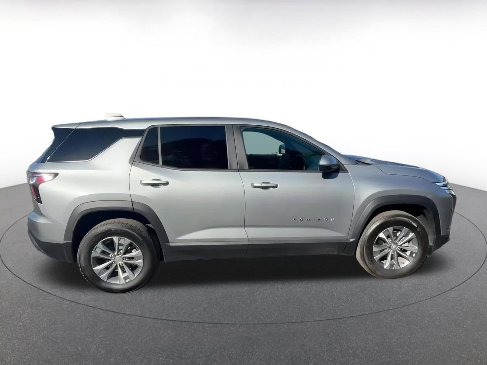 Thumbnail: 2025 Chevrolet Equinox - 16