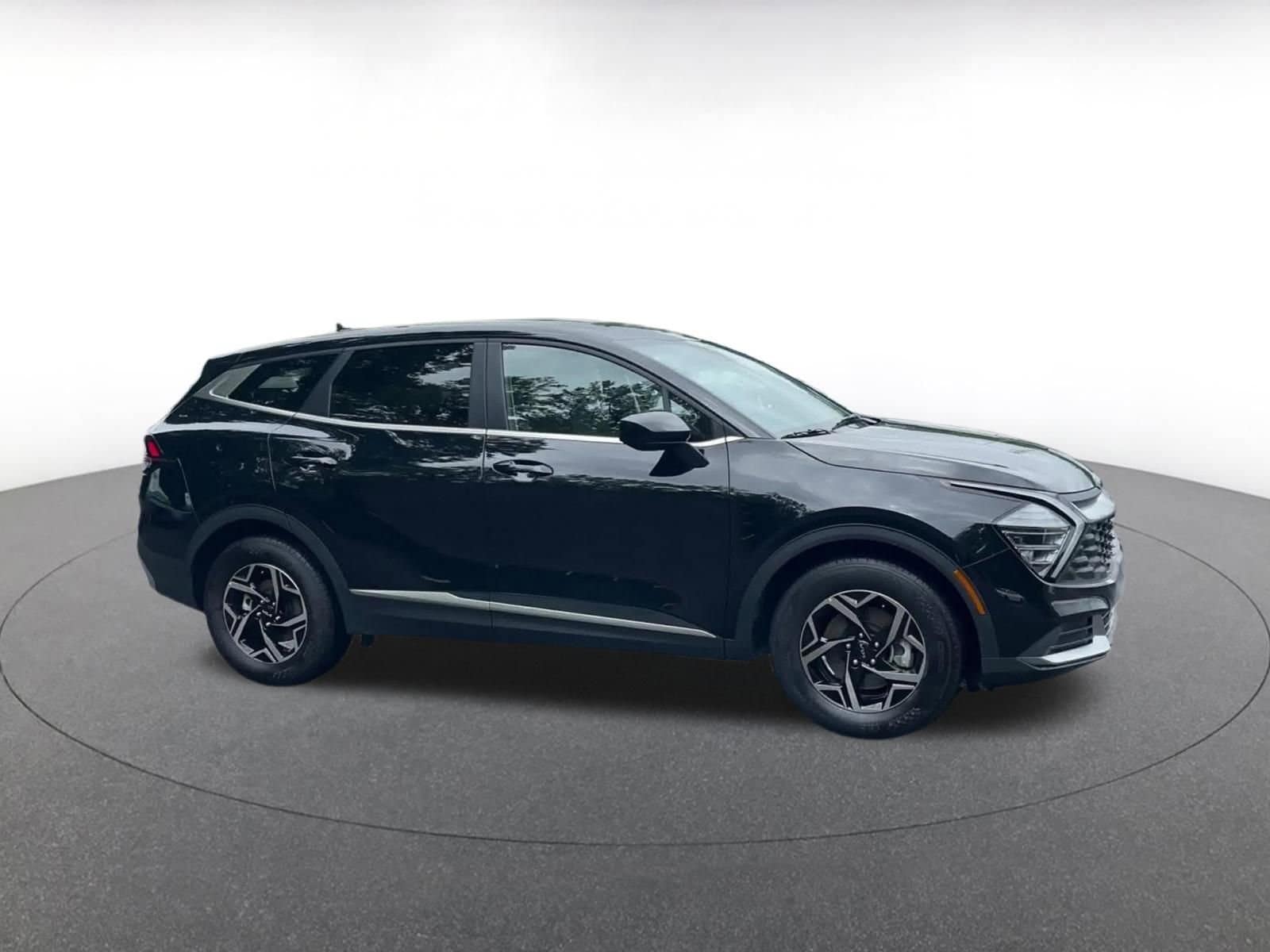 Thumbnail: 2025 Kia Sportage - 2