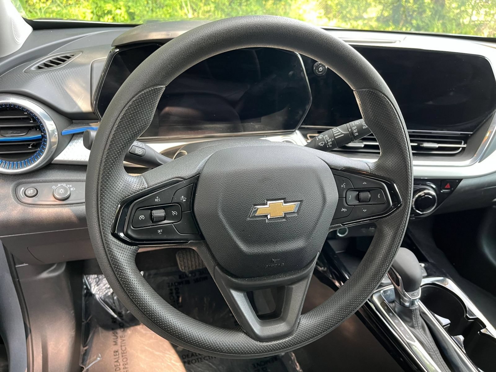 Thumbnail: 2025 Chevrolet Trax - 27