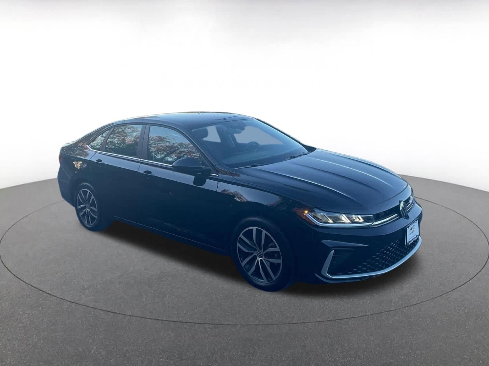 Thumbnail: 2025 Volkswagen Jetta - 1