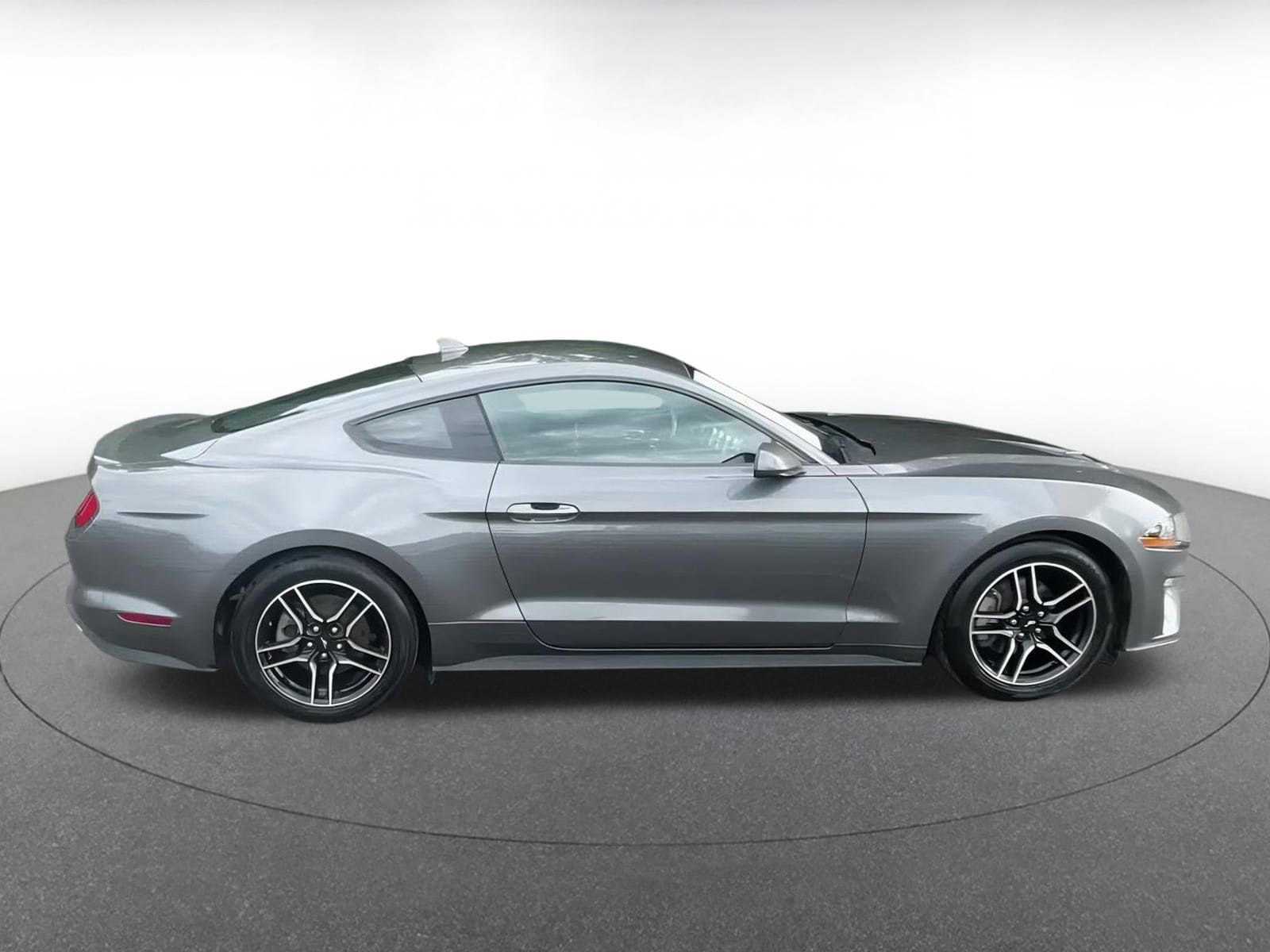 2023 Ford Mustang  16