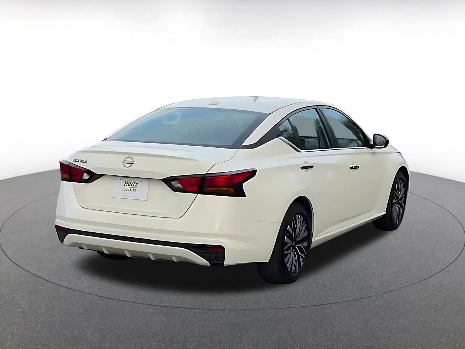 Thumbnail: 2025 Nissan Altima - 14