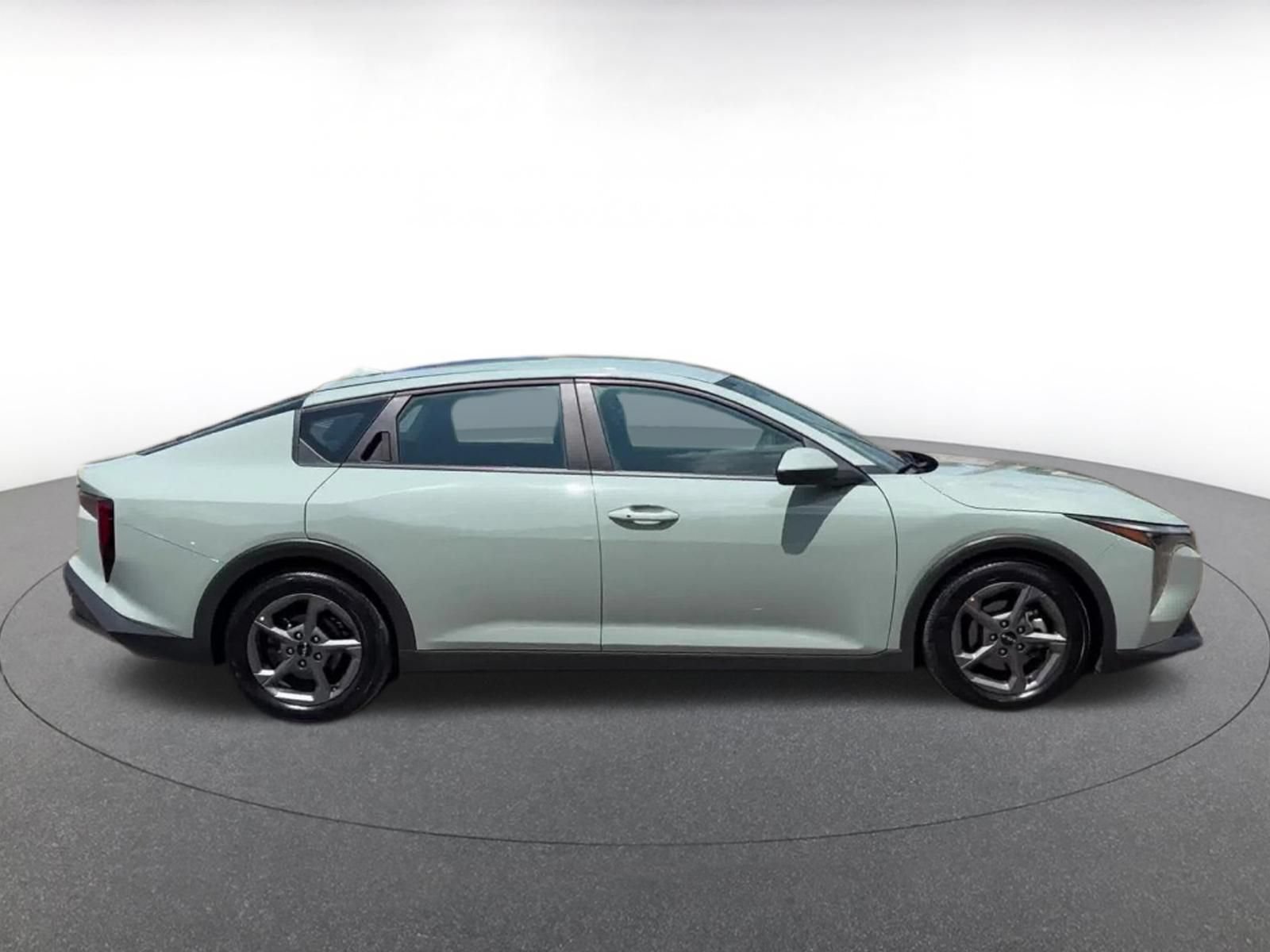 Thumbnail: 2025 Kia K4 - 16