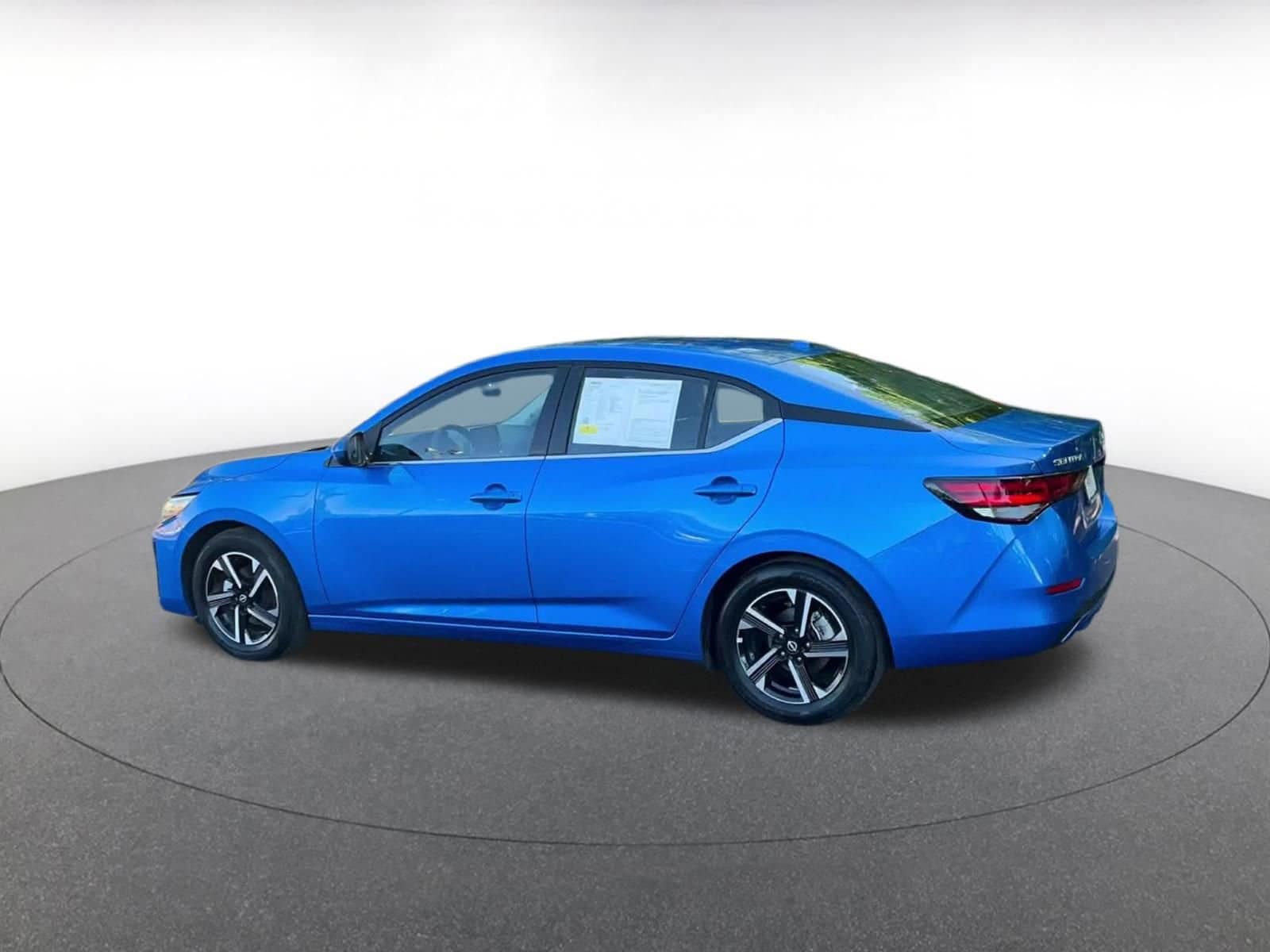 Thumbnail: 2025 Nissan Sentra - 10