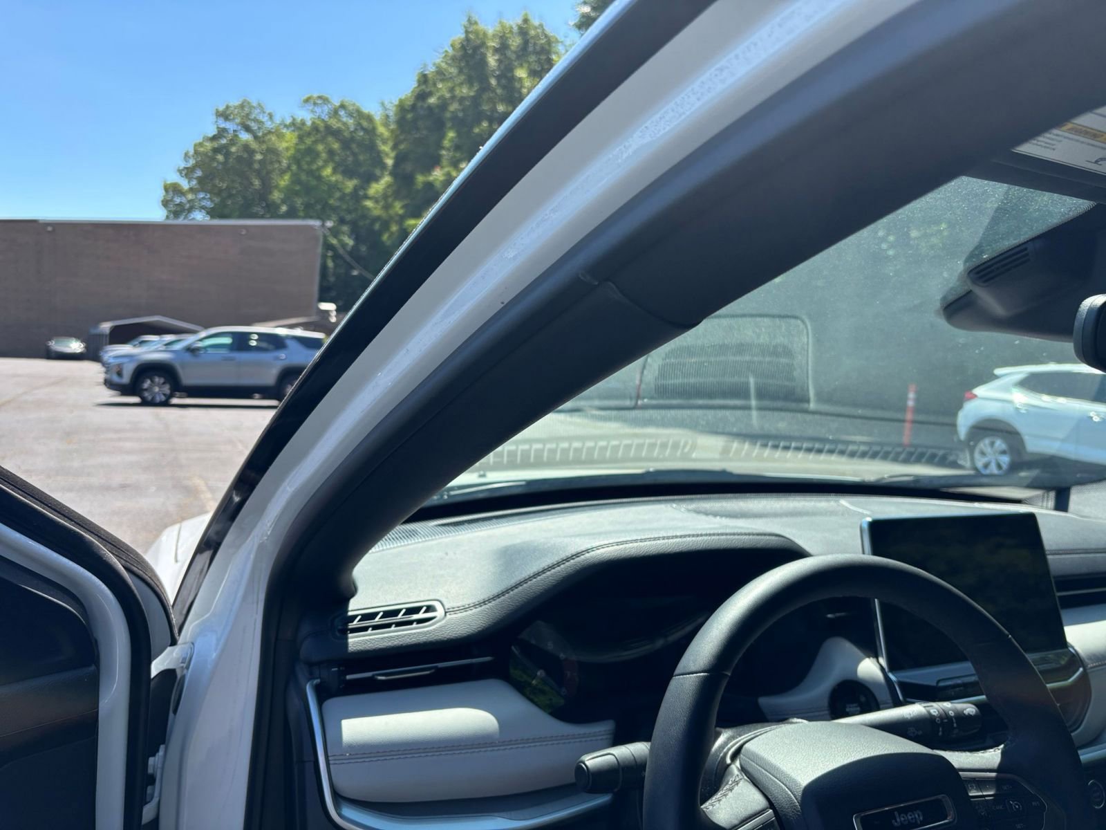 Thumbnail: 2025 Jeep Compass - 35