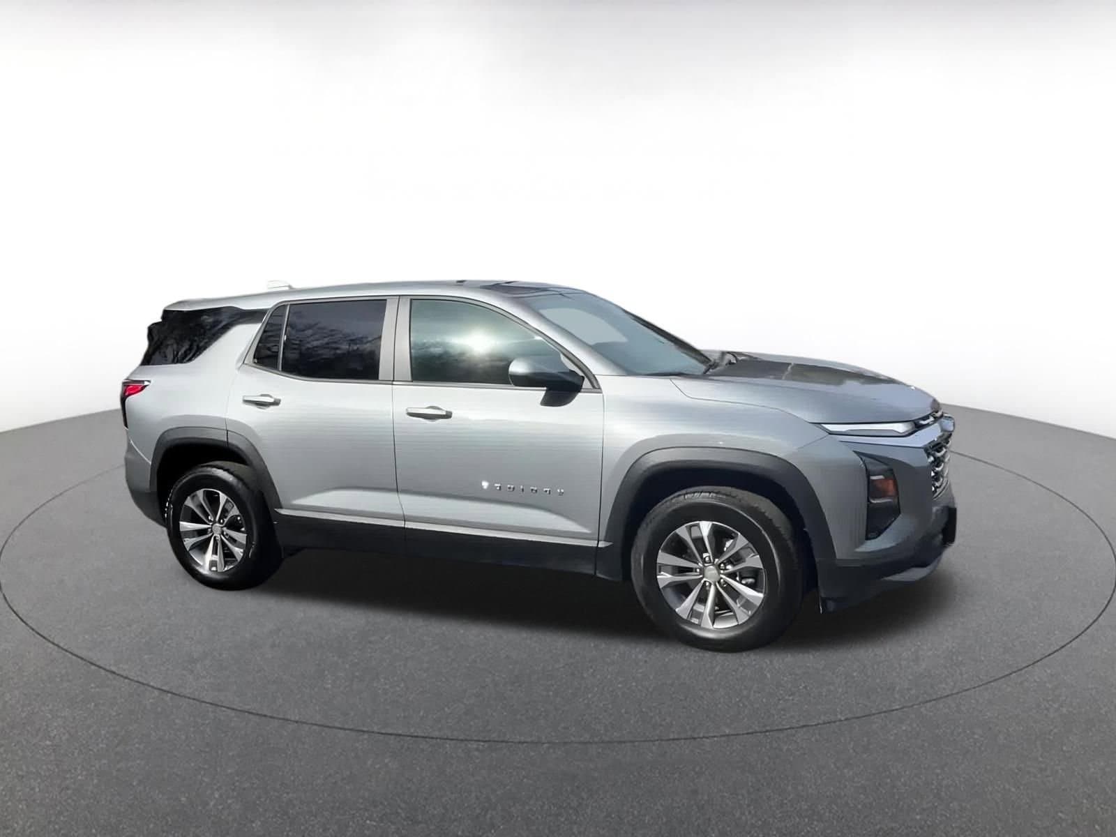 Thumbnail: 2025 Chevrolet Equinox - 2