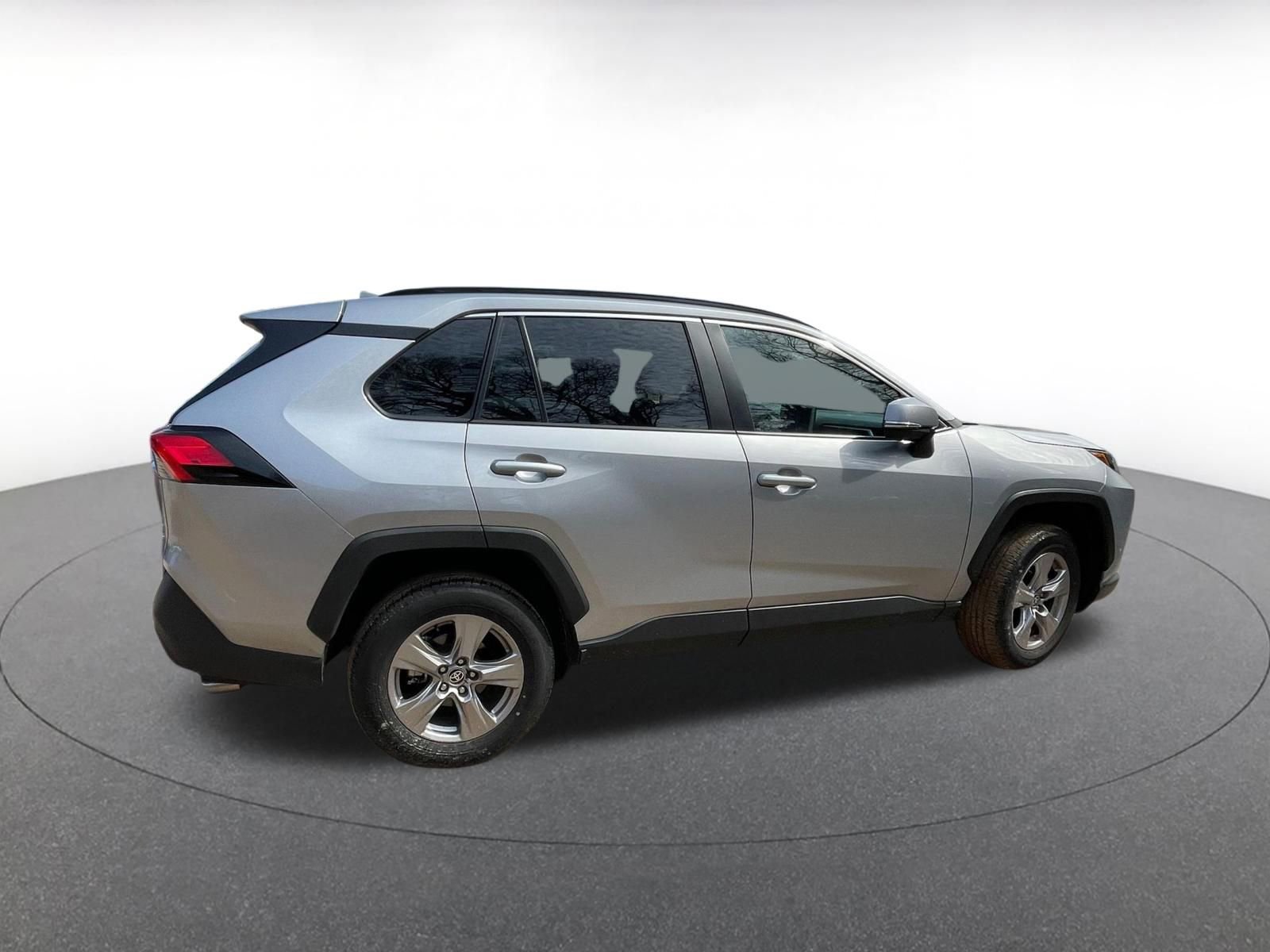 Thumbnail: 2025 Toyota RAV4 - 15