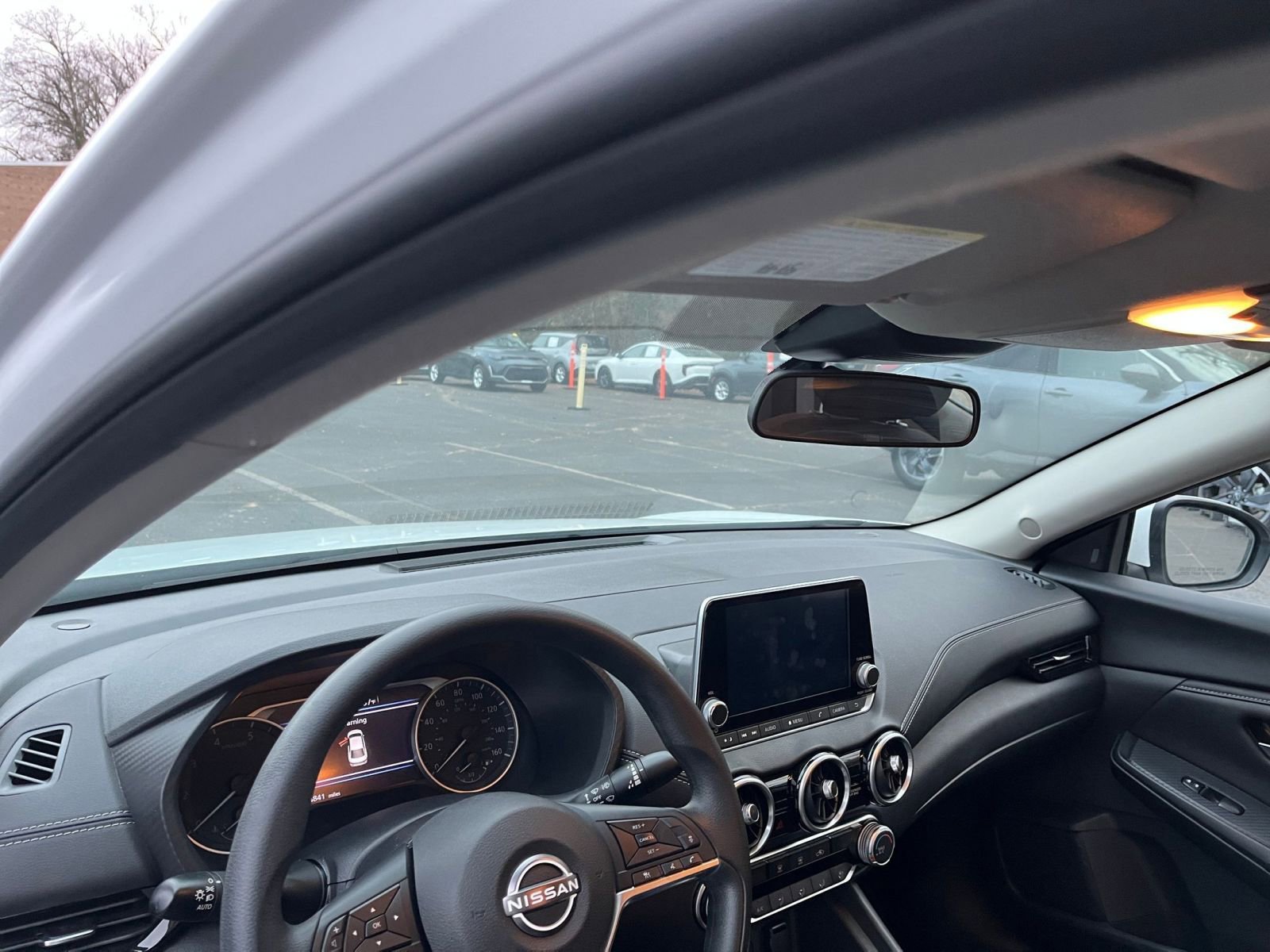 Thumbnail: 2025 Nissan Sentra - 31