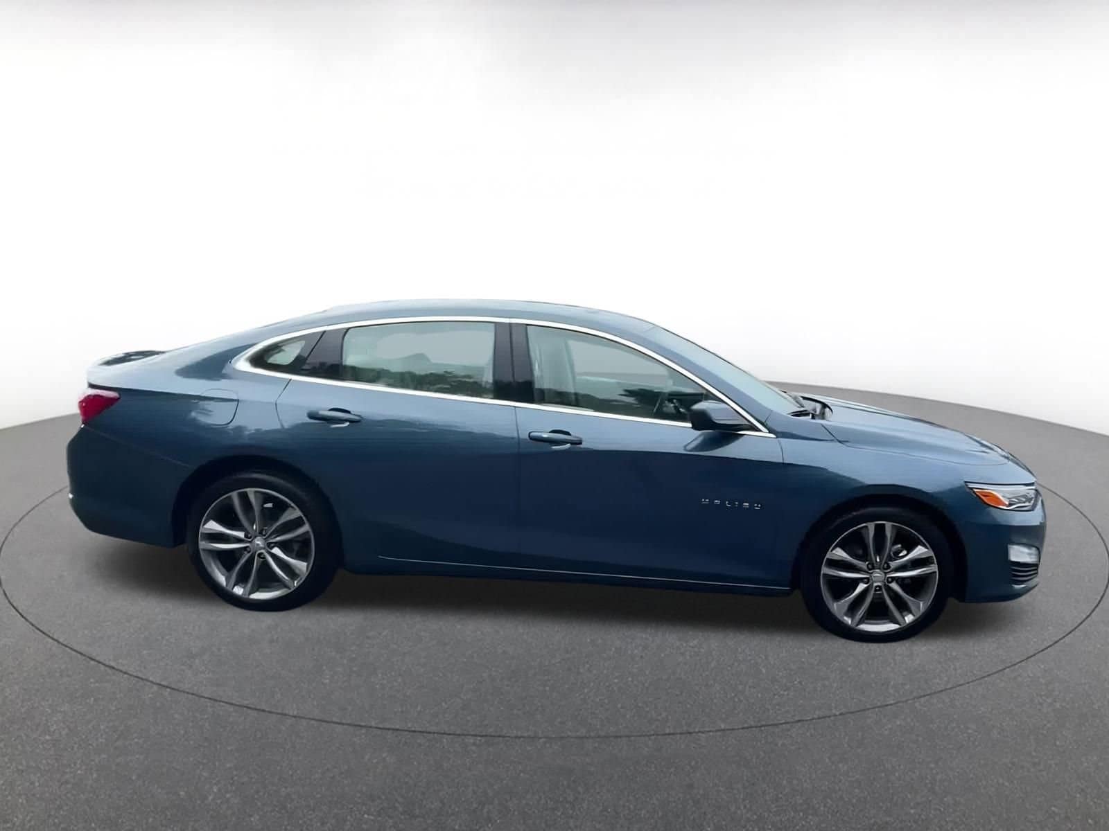 Thumbnail: 2024 Chevrolet Malibu - 16