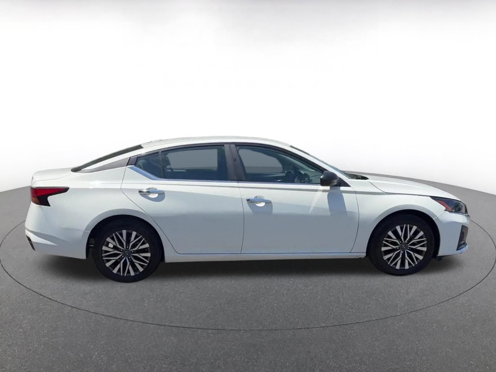Thumbnail: 2025 Nissan Altima - 16