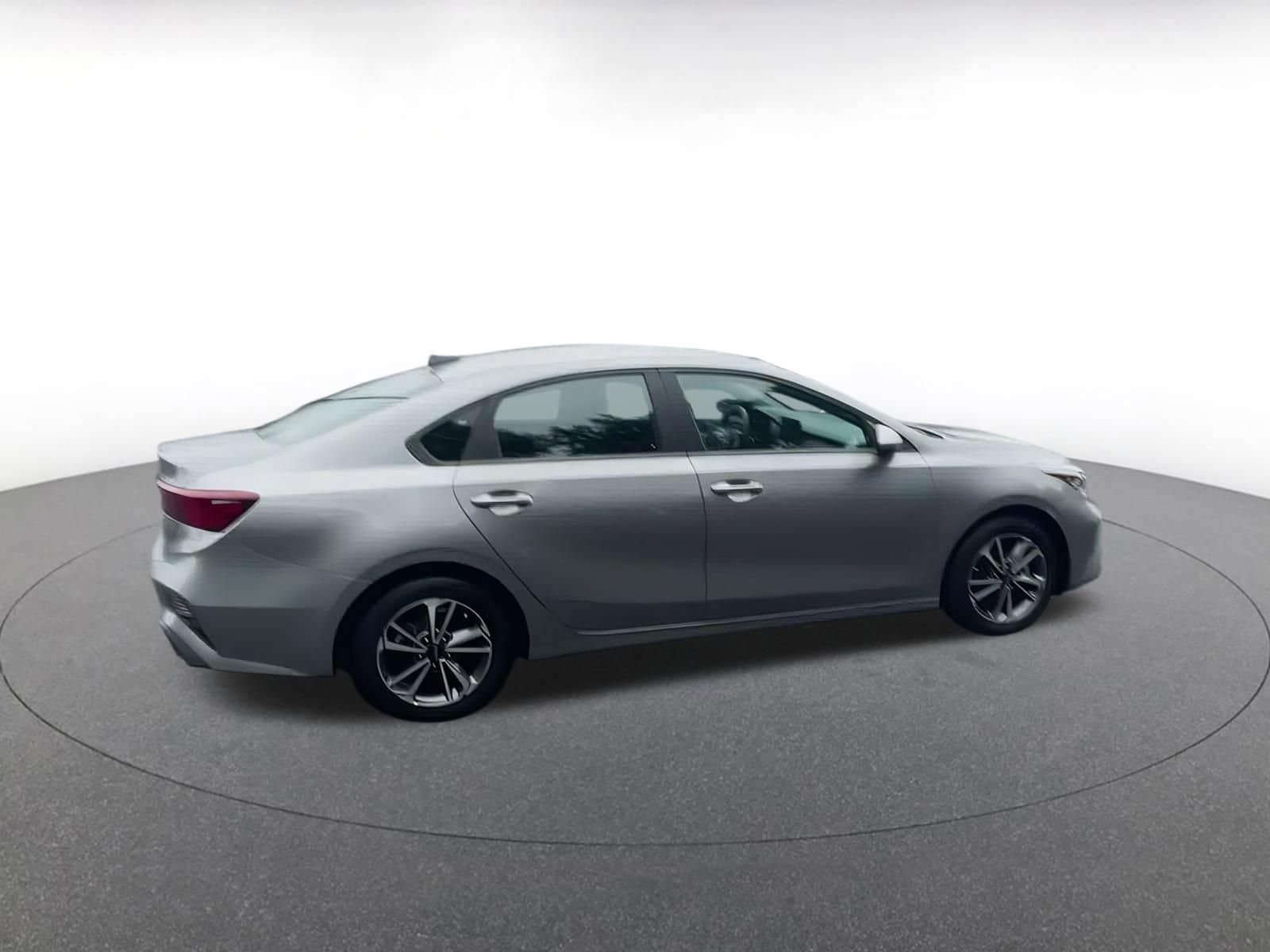 Thumbnail: 2023 Kia Forte - 11