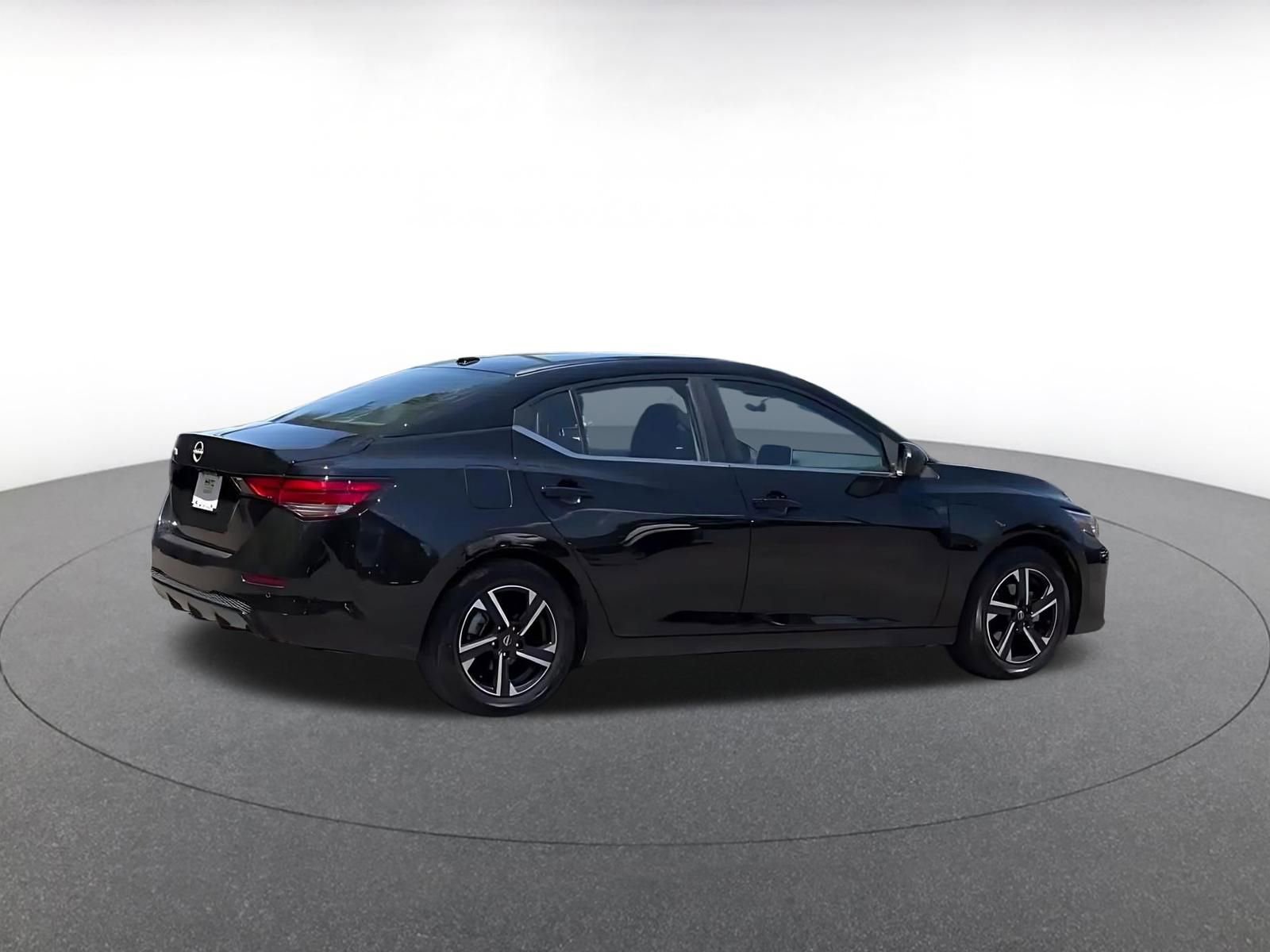 Thumbnail: 2025 Nissan Sentra - 16
