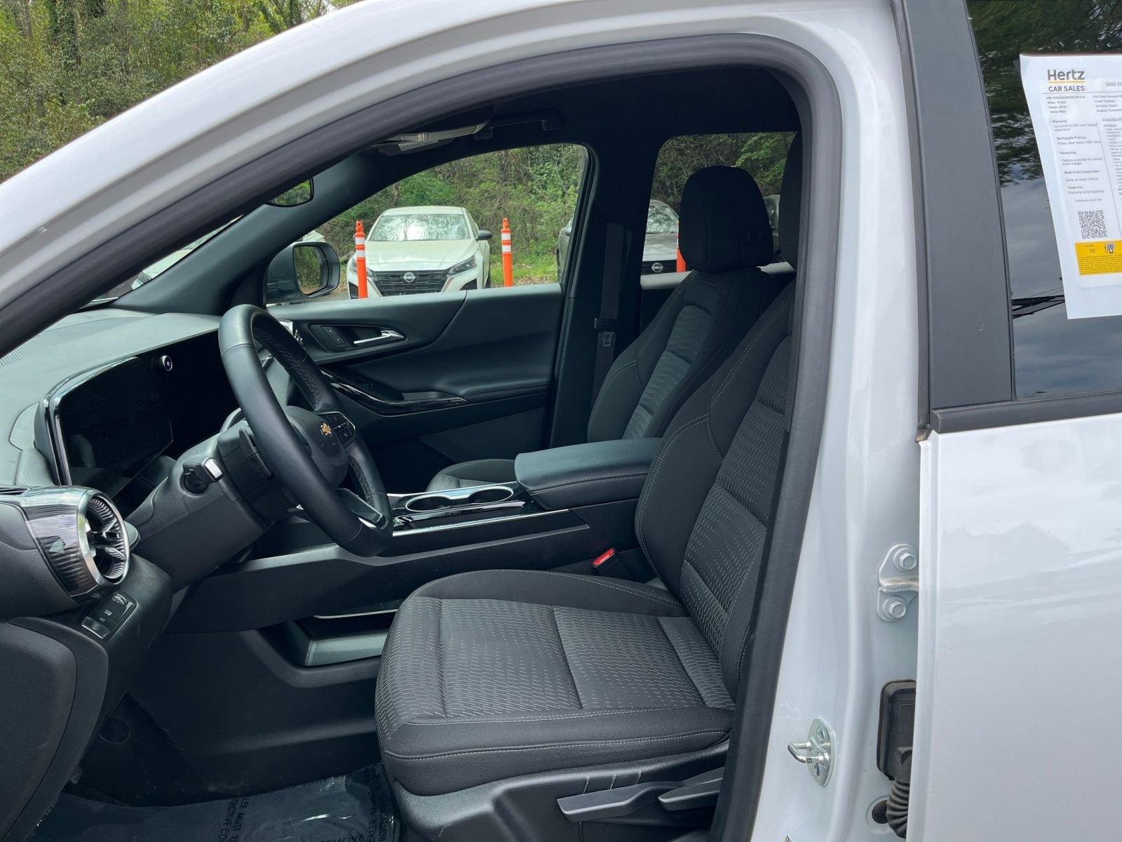 Thumbnail: 2025 Chevrolet Equinox - 27