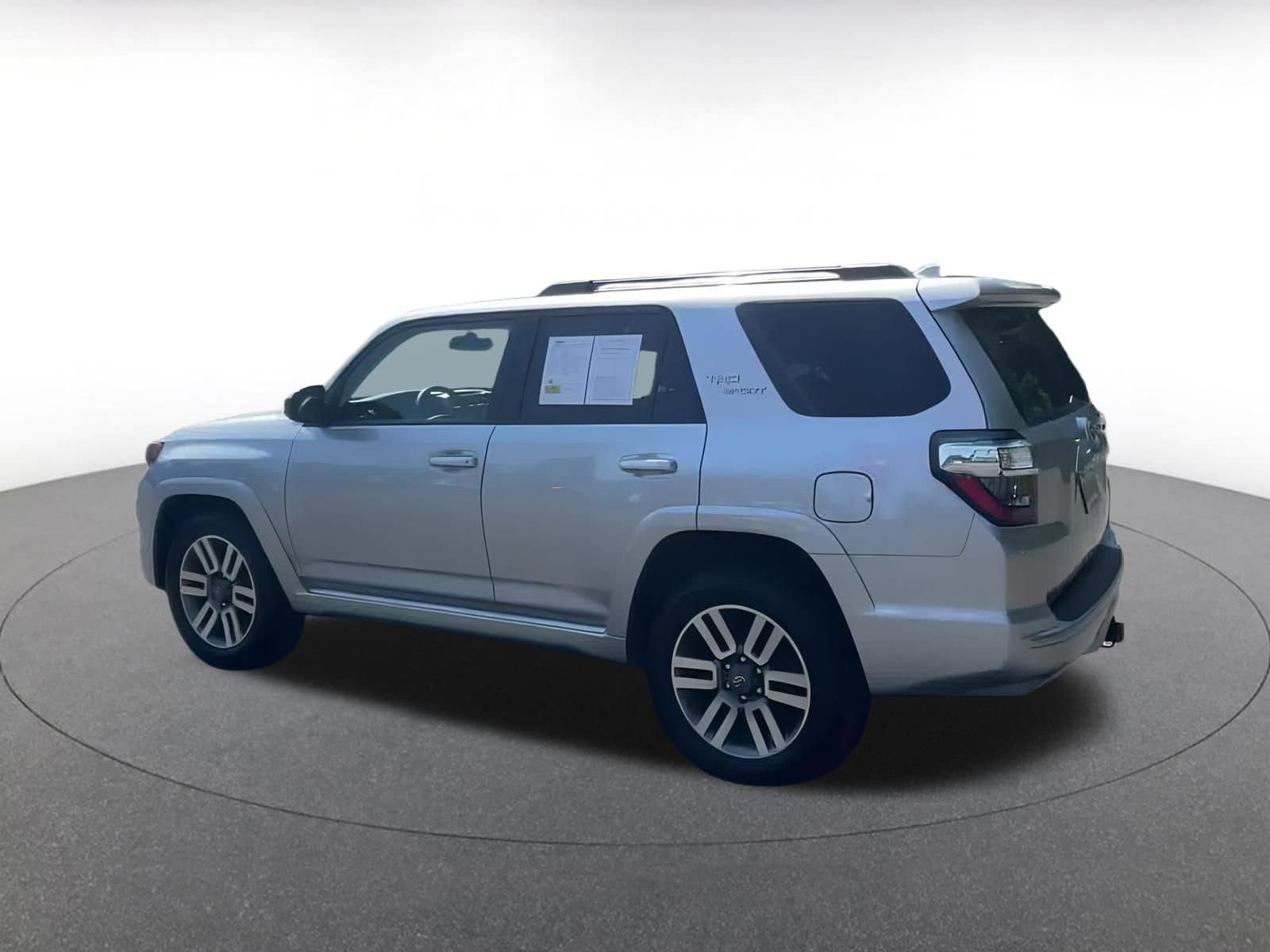 Thumbnail: 2024 Toyota 4Runner - 10