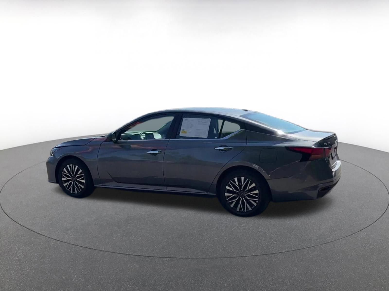 Thumbnail: 2025 Nissan Altima - 10