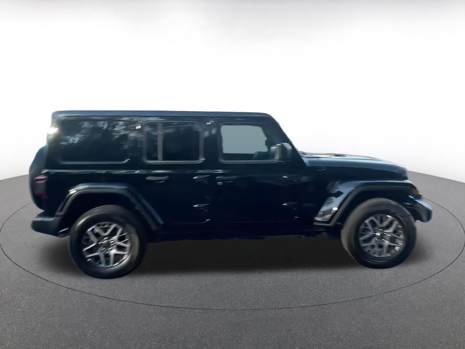 Thumbnail: 2025 Jeep Wrangler - 14