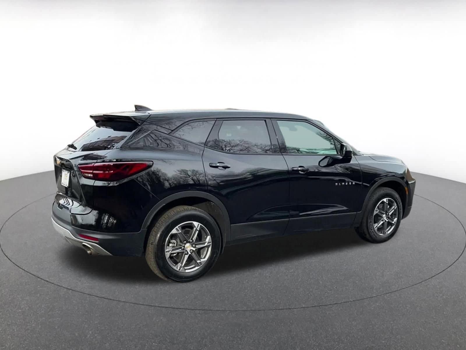 Thumbnail: 2025 Chevrolet Blazer - 15