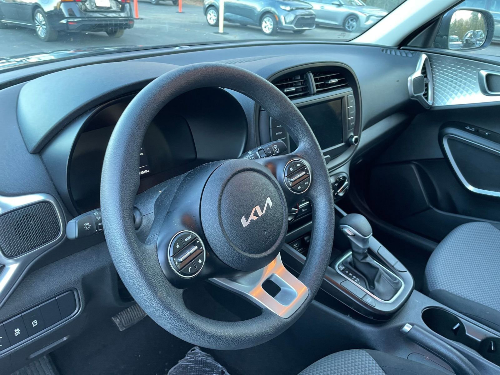 Thumbnail: 2025 Kia Soul - 25