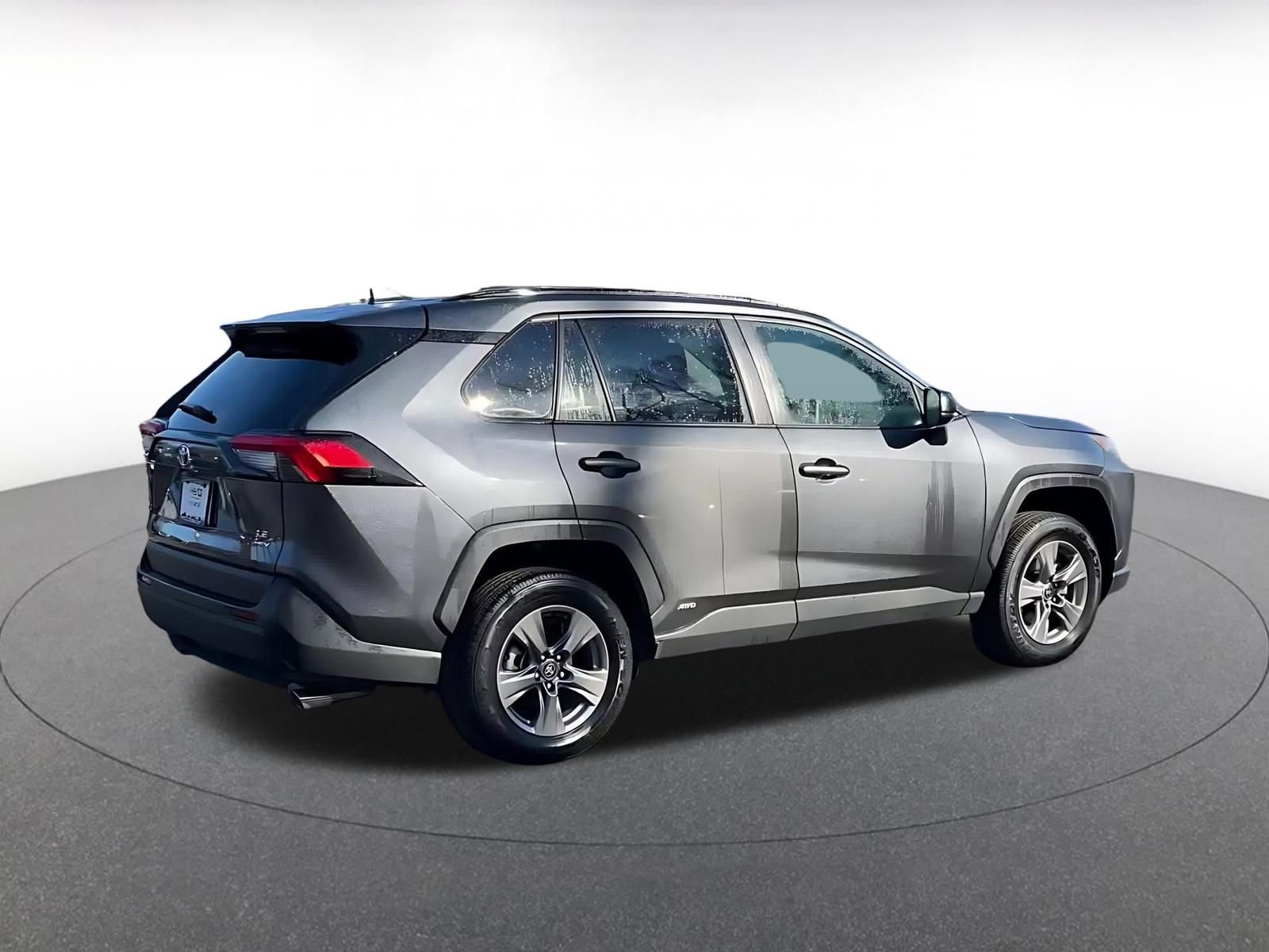 Thumbnail: 2025 Toyota RAV4 - 14