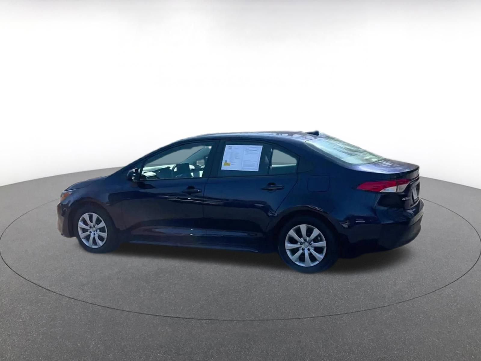 Thumbnail: 2025 Toyota Corolla - 10