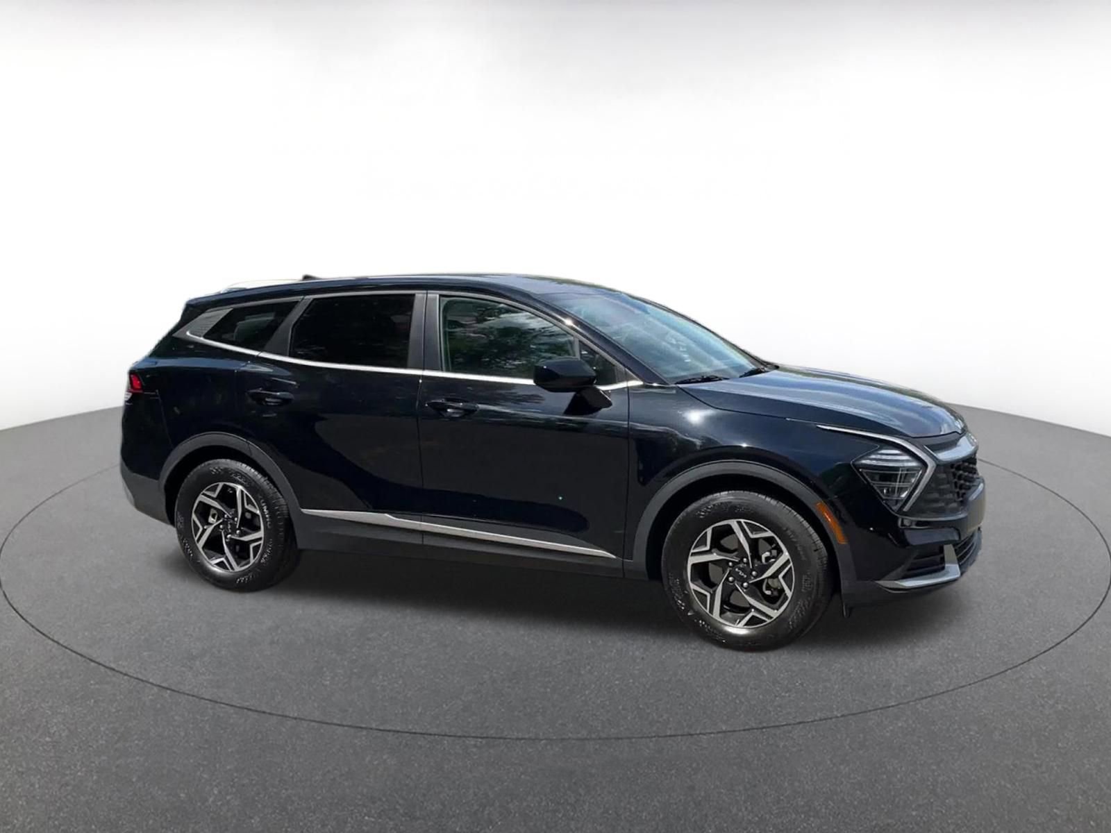 Thumbnail: 2025 Kia Sportage - 2