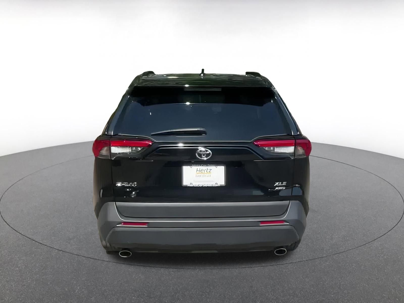 Thumbnail: 2024 Toyota RAV4 - 11