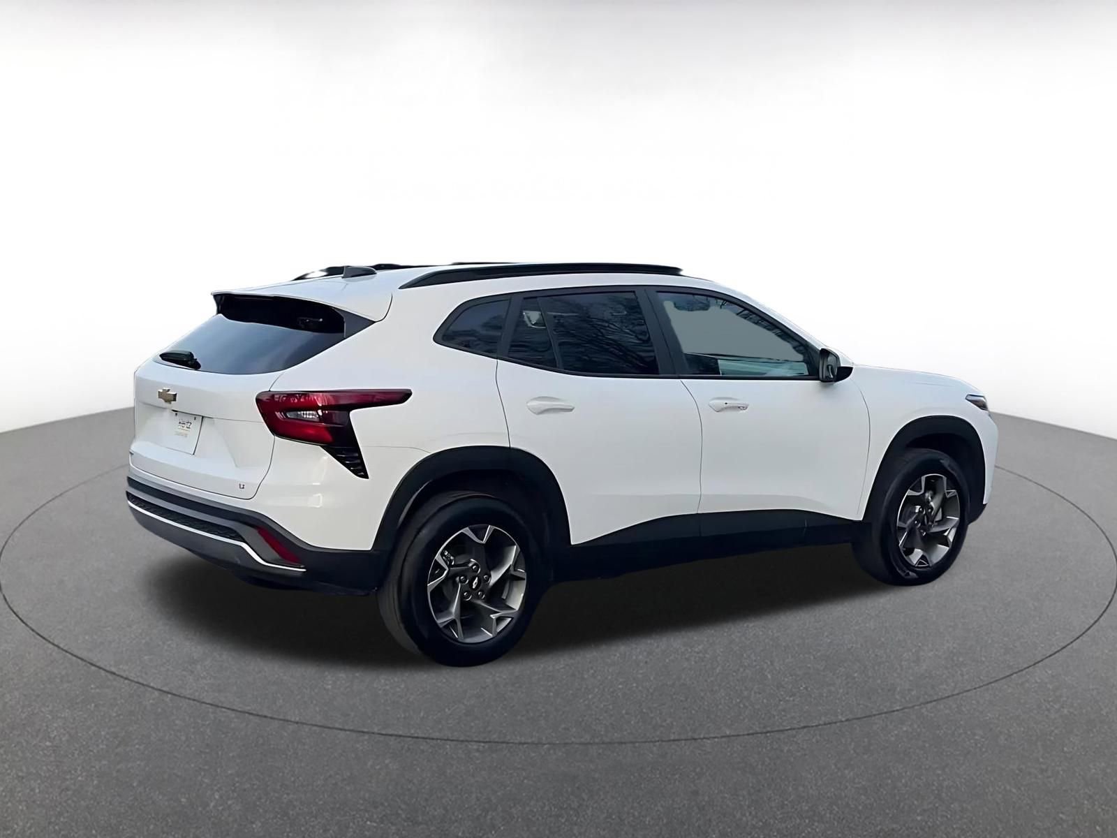 Thumbnail: 2025 Chevrolet Trax - 15