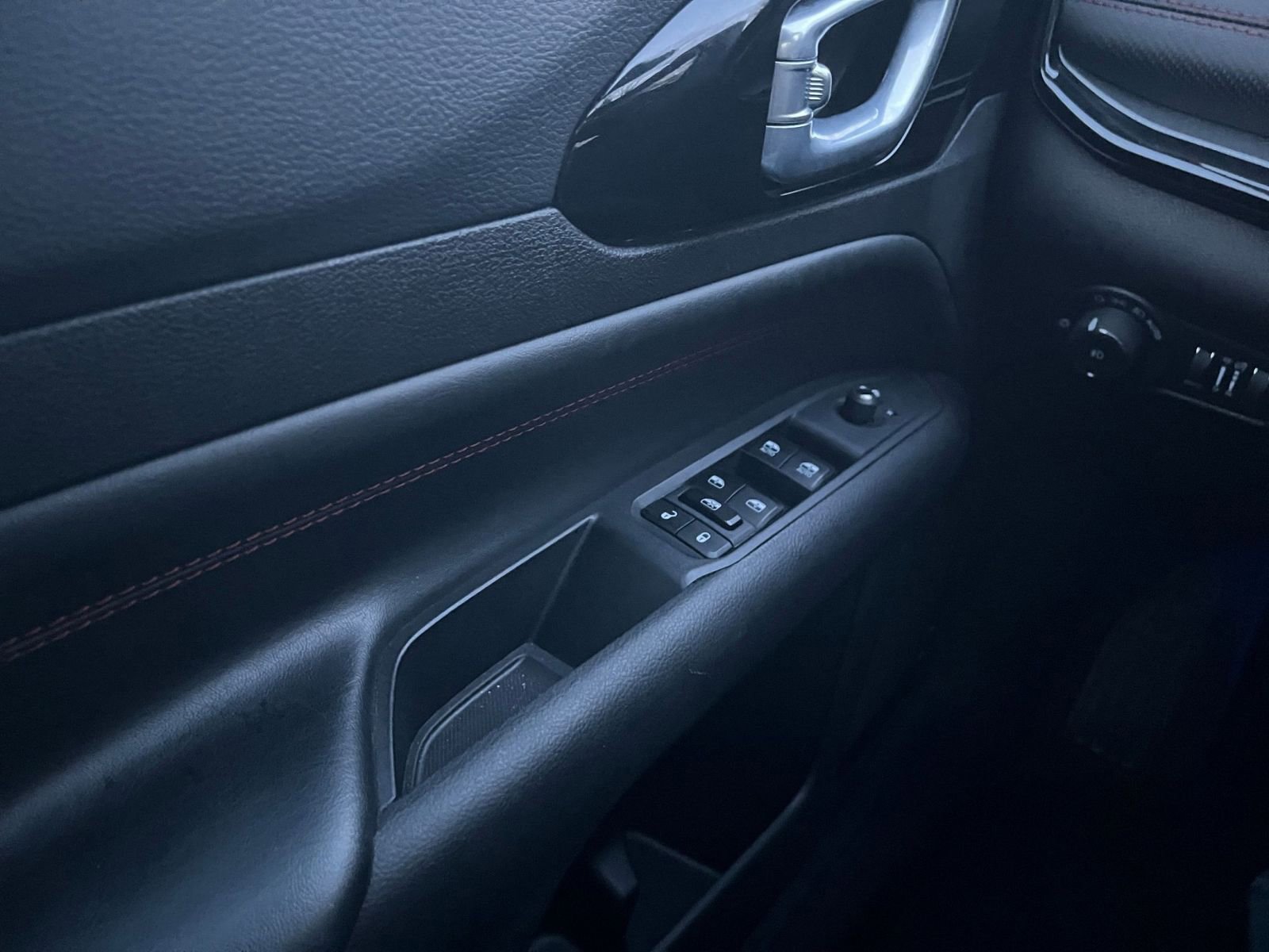 Thumbnail: 2025 Jeep Compass - 18