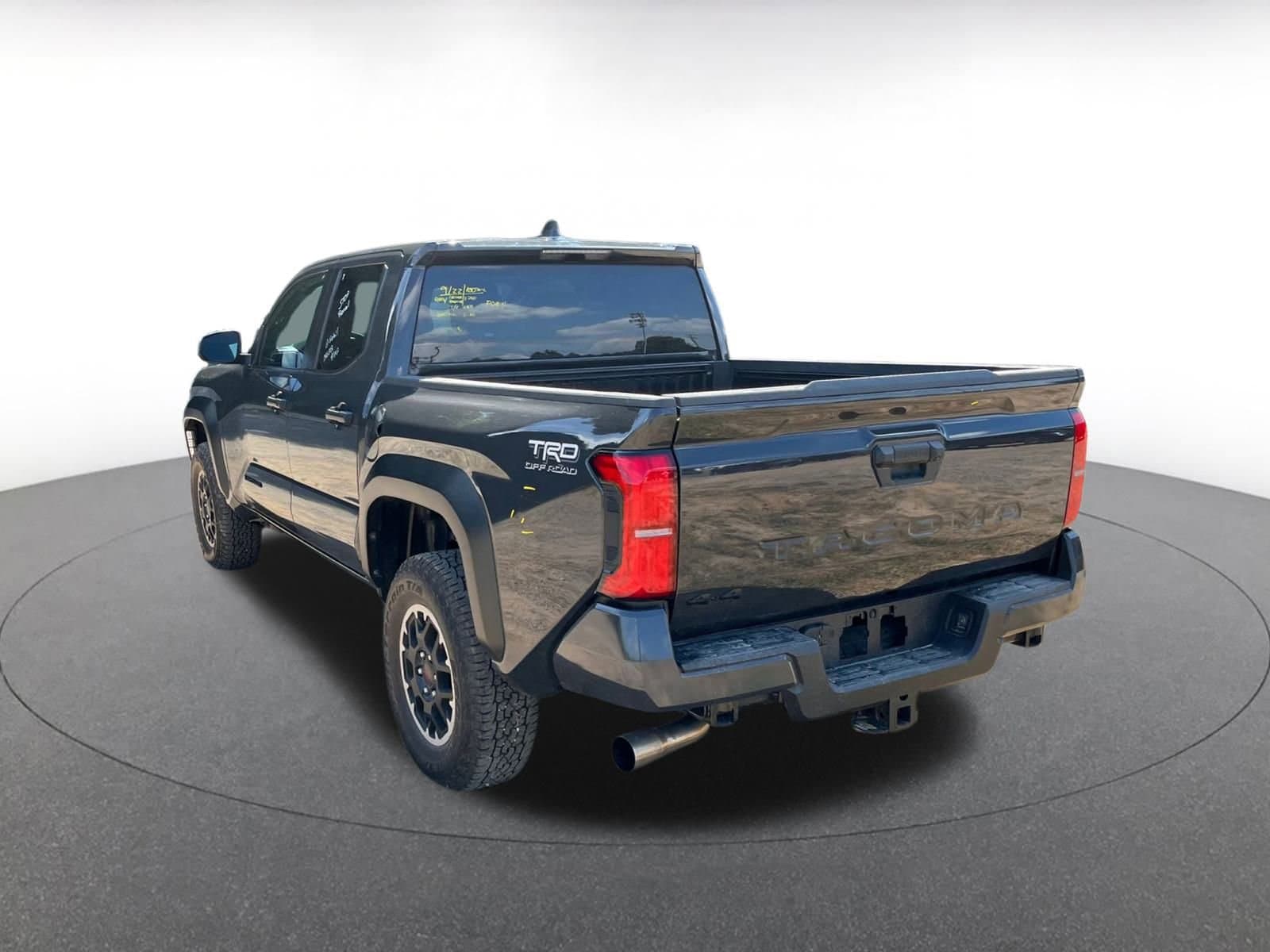 Thumbnail: 2025 Toyota Tacoma - 10