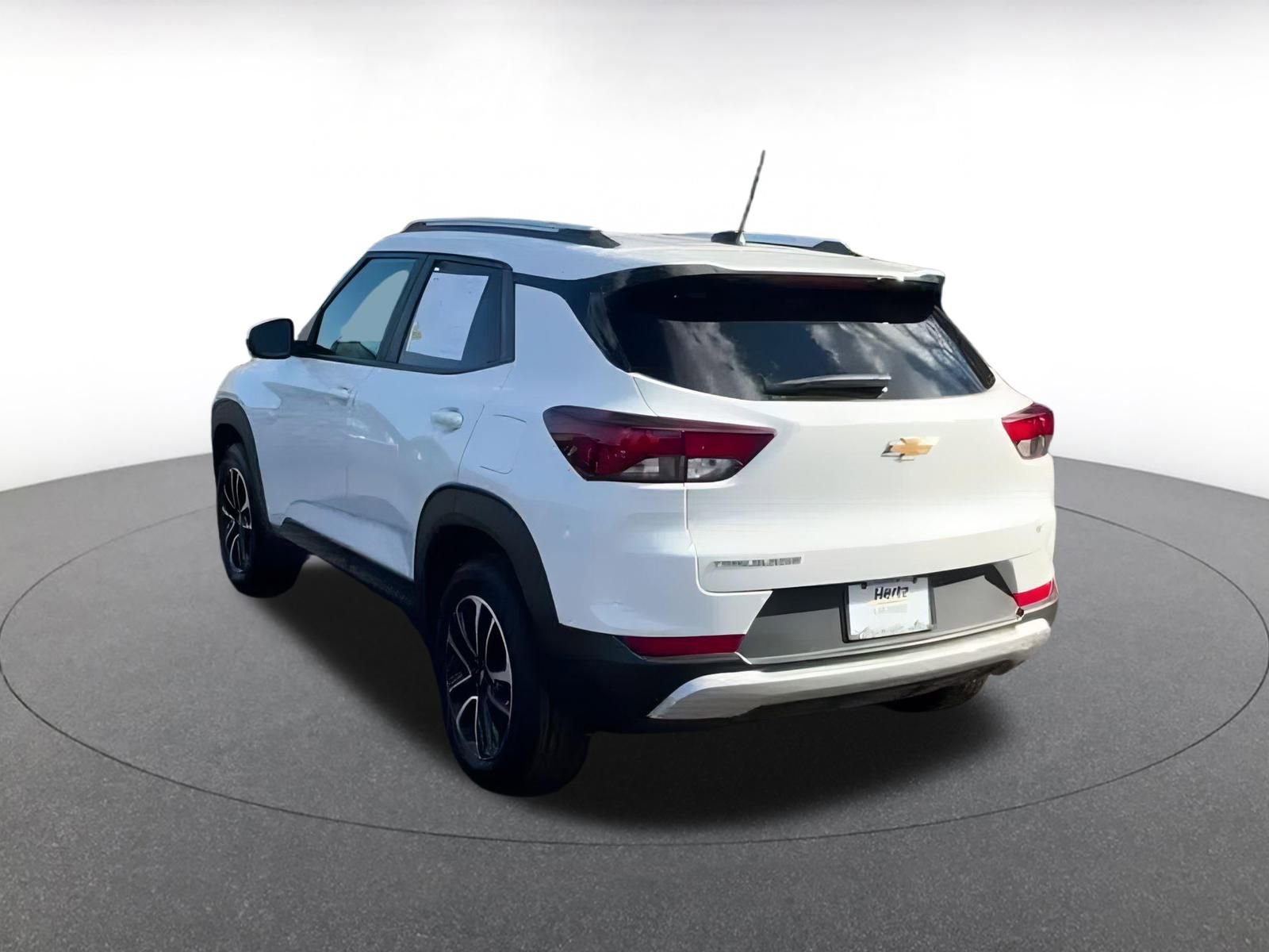 Thumbnail: 2025 Chevrolet TrailBlazer - 11