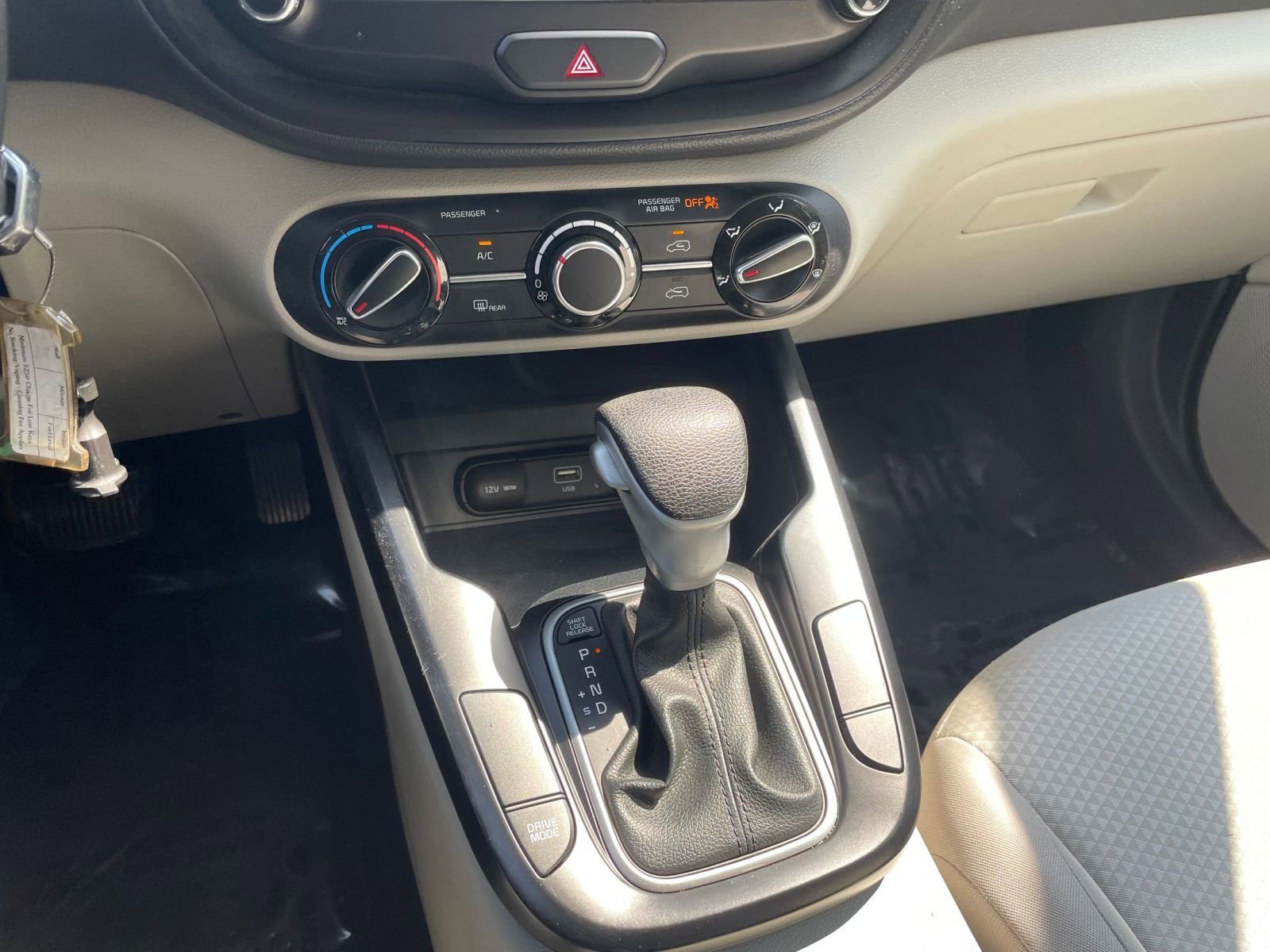 Thumbnail: 2023 Kia Soul - 32