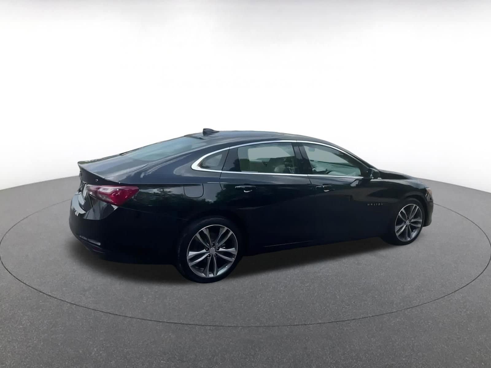 Thumbnail: 2024 Chevrolet Malibu - 12