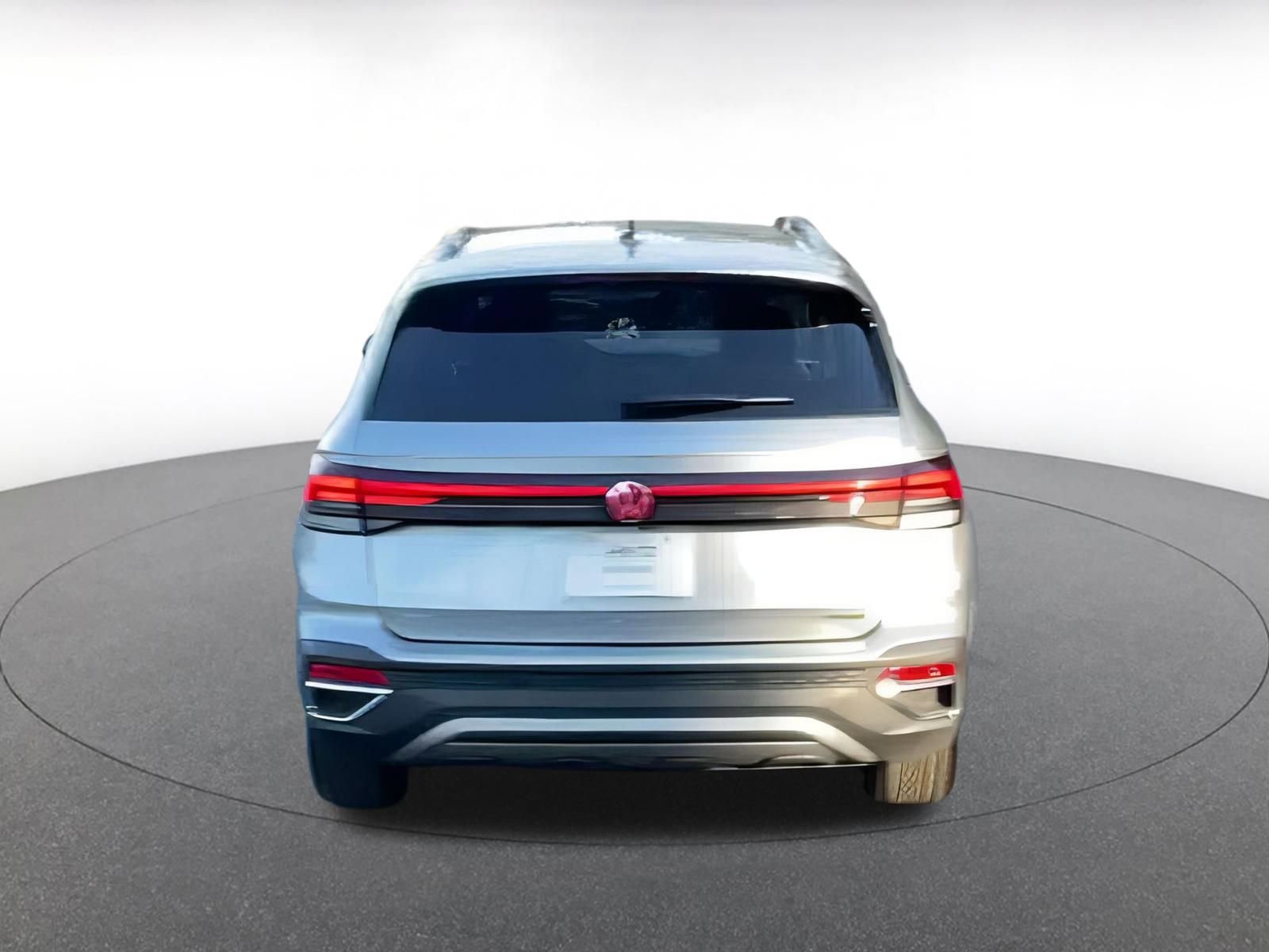 Thumbnail: 2025 Volkswagen Taos - 11