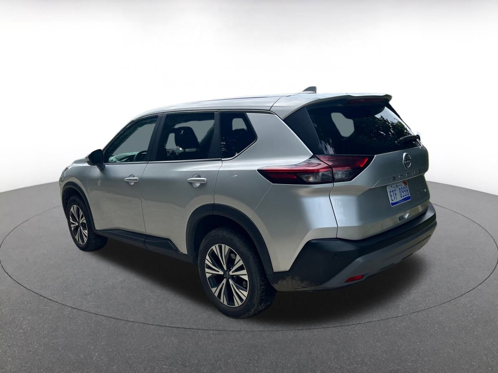 Thumbnail: 2023 Nissan Rogue - 10