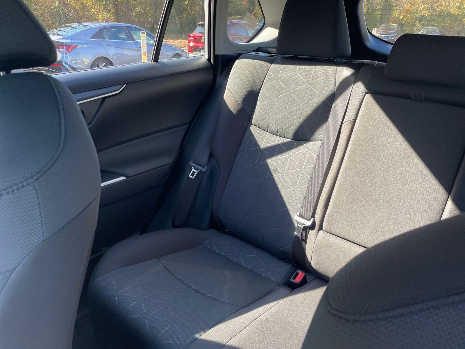 Thumbnail: 2025 Toyota RAV4 - 35