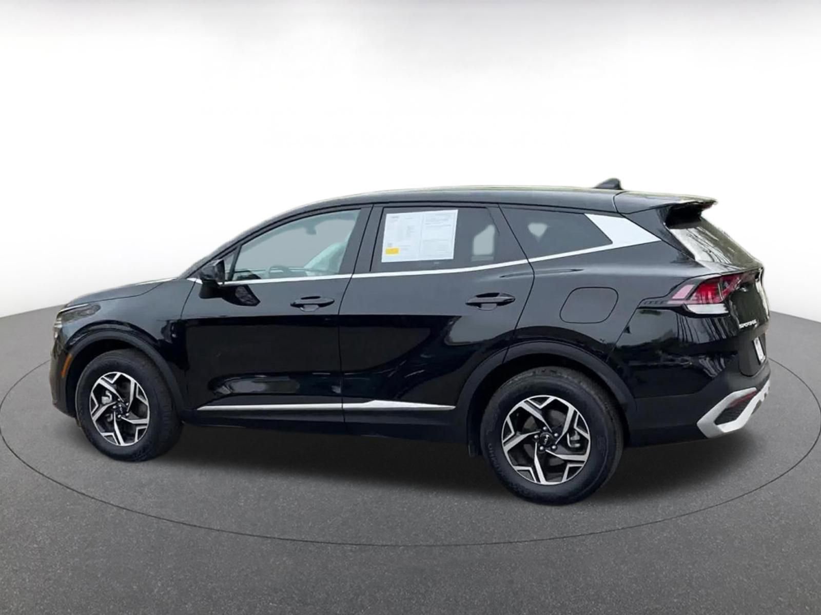 Thumbnail: 2025 Kia Sportage - 9