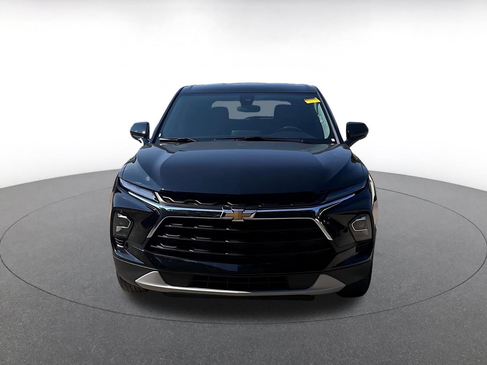 Thumbnail: 2026 Chevrolet Blazer - 3
