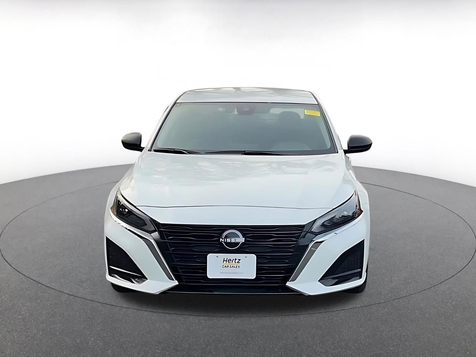 Thumbnail: 2025 Nissan Altima - 4