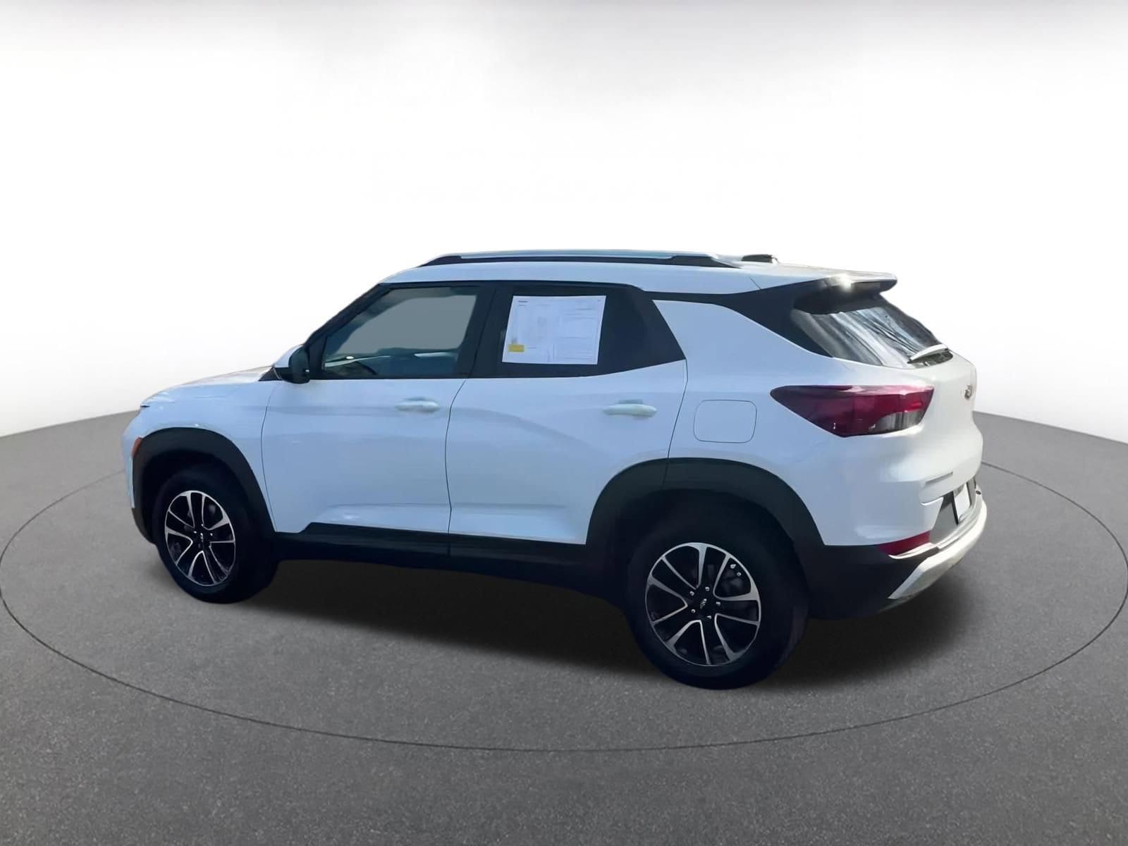 Thumbnail: 2025 Chevrolet TrailBlazer - 10